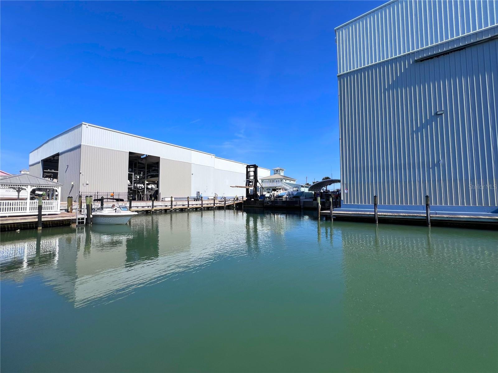 100 CIRCUIT RD #N-115, NOKOMIS, FL, 34275