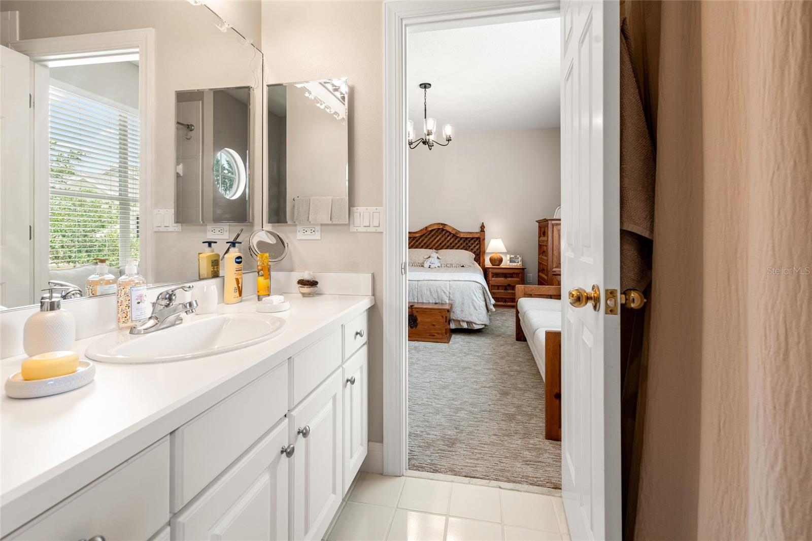 3519 HEARDS FERRY DR, TAMPA, FL, 33618