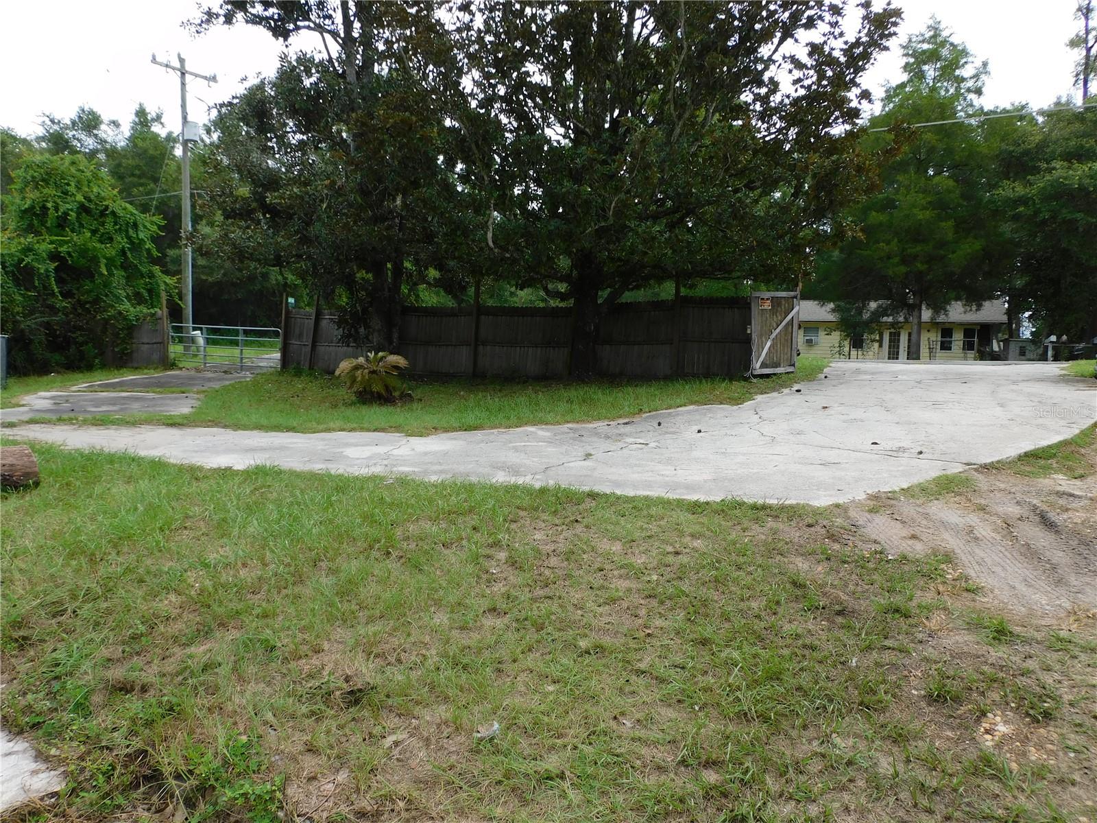 16900 E FORT KING ST, SILVER SPRINGS, FL, 34488