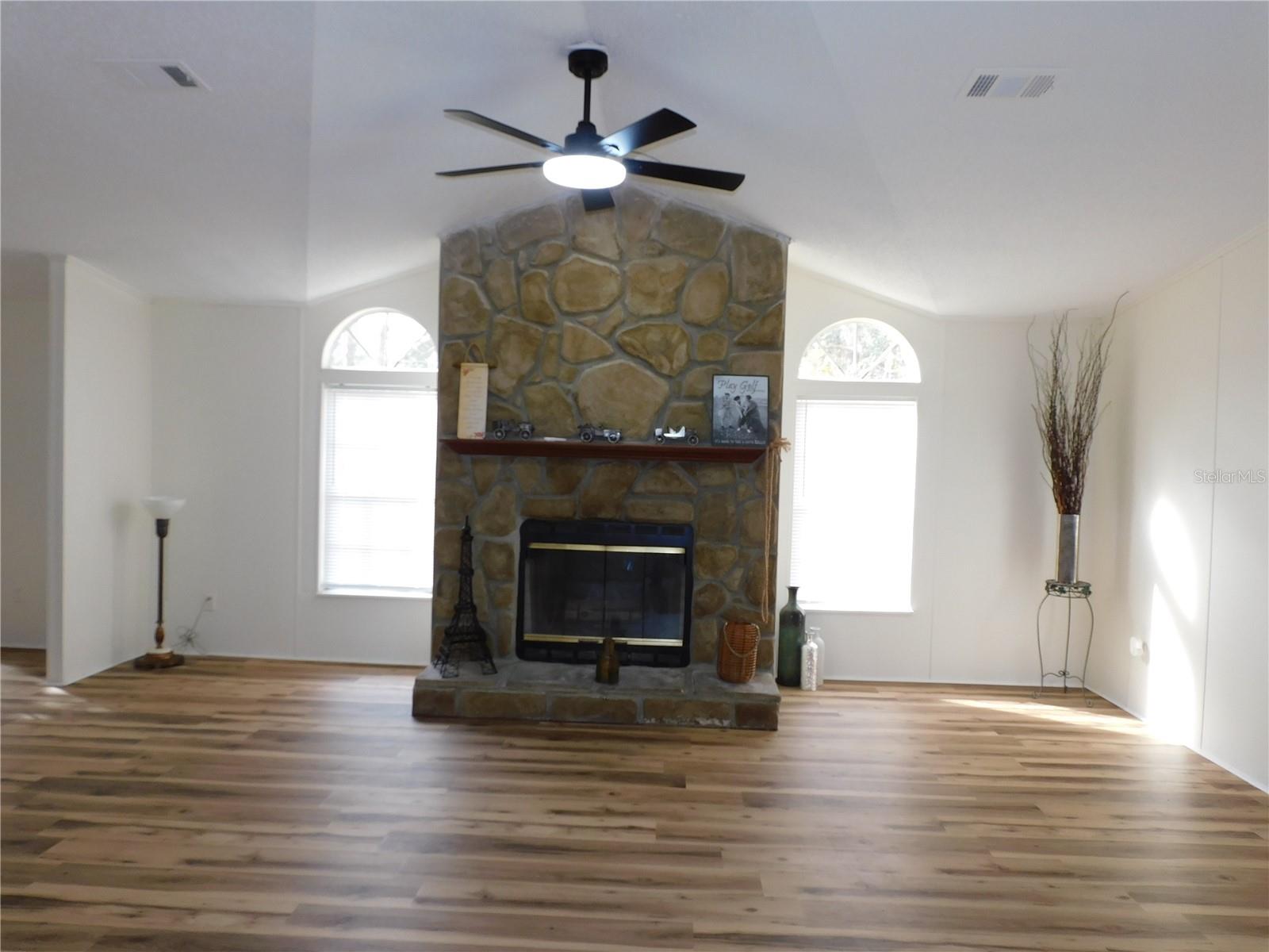 16900 E FORT KING ST, SILVER SPRINGS, FL, 34488