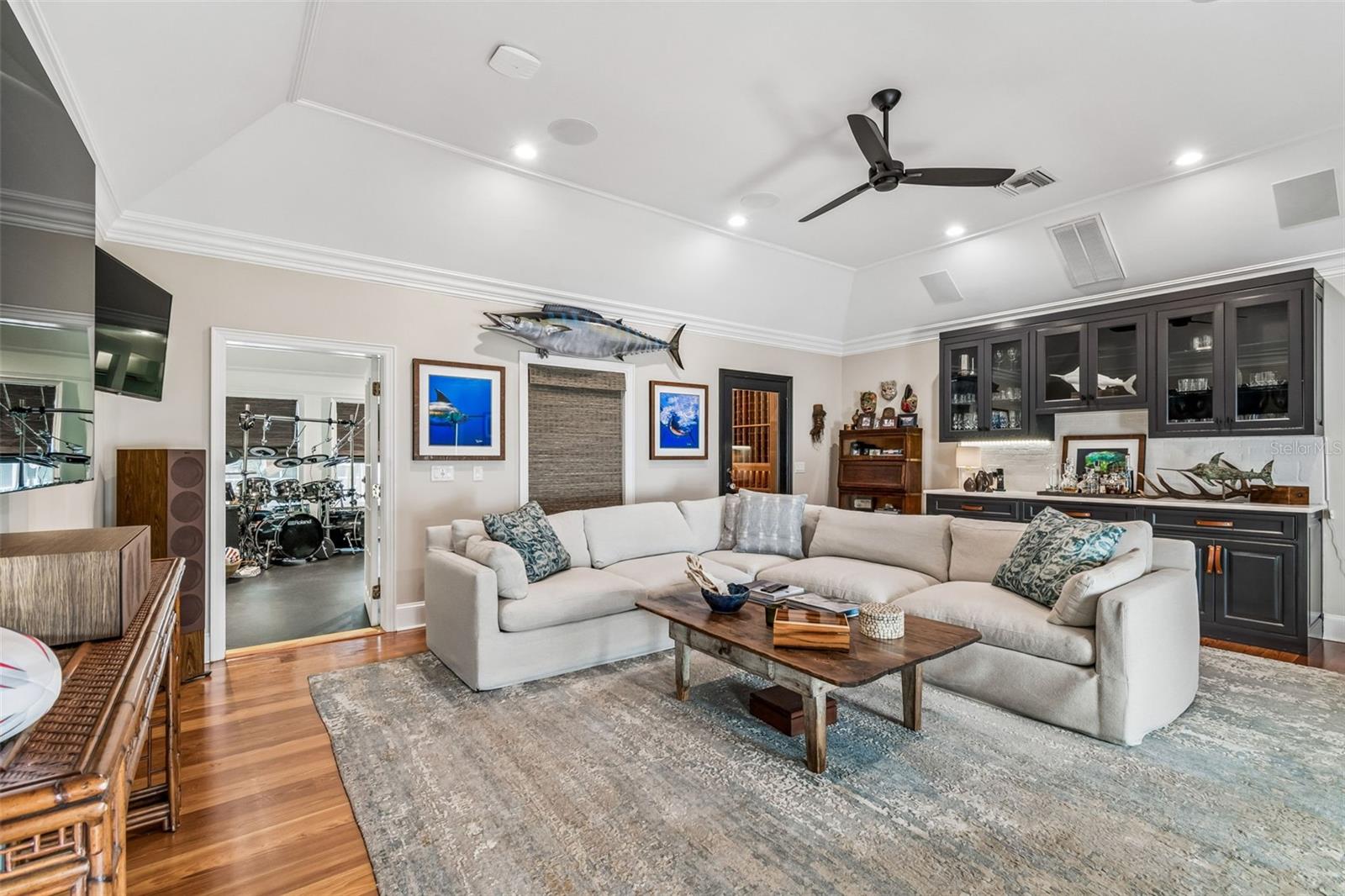 3011 W HAWTHORNE RD, TAMPA, FL, 33611