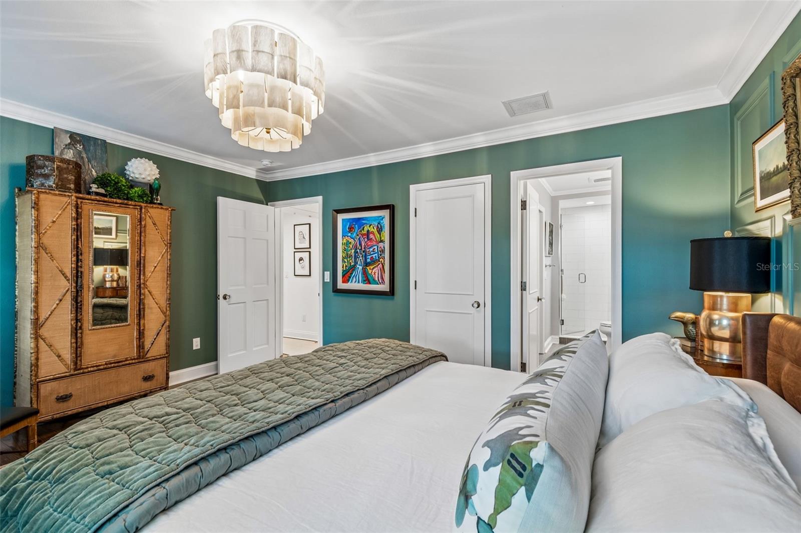 3011 W HAWTHORNE RD, TAMPA, FL, 33611