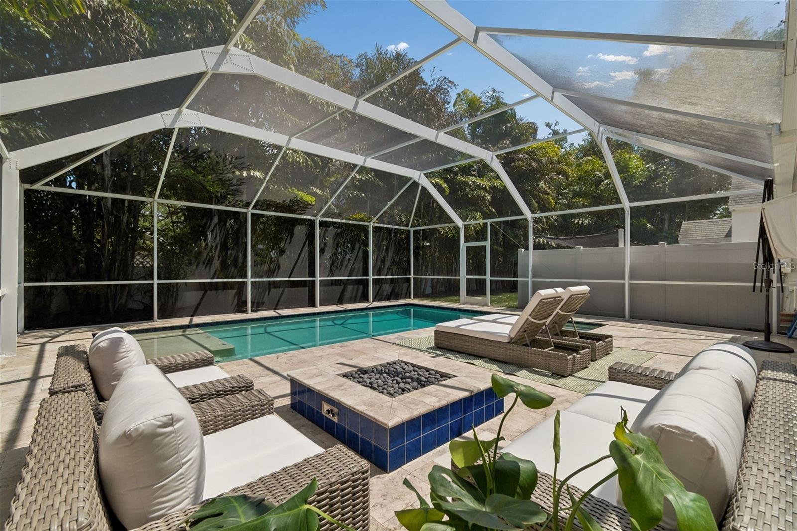 3011 W HAWTHORNE RD, TAMPA, FL, 33611