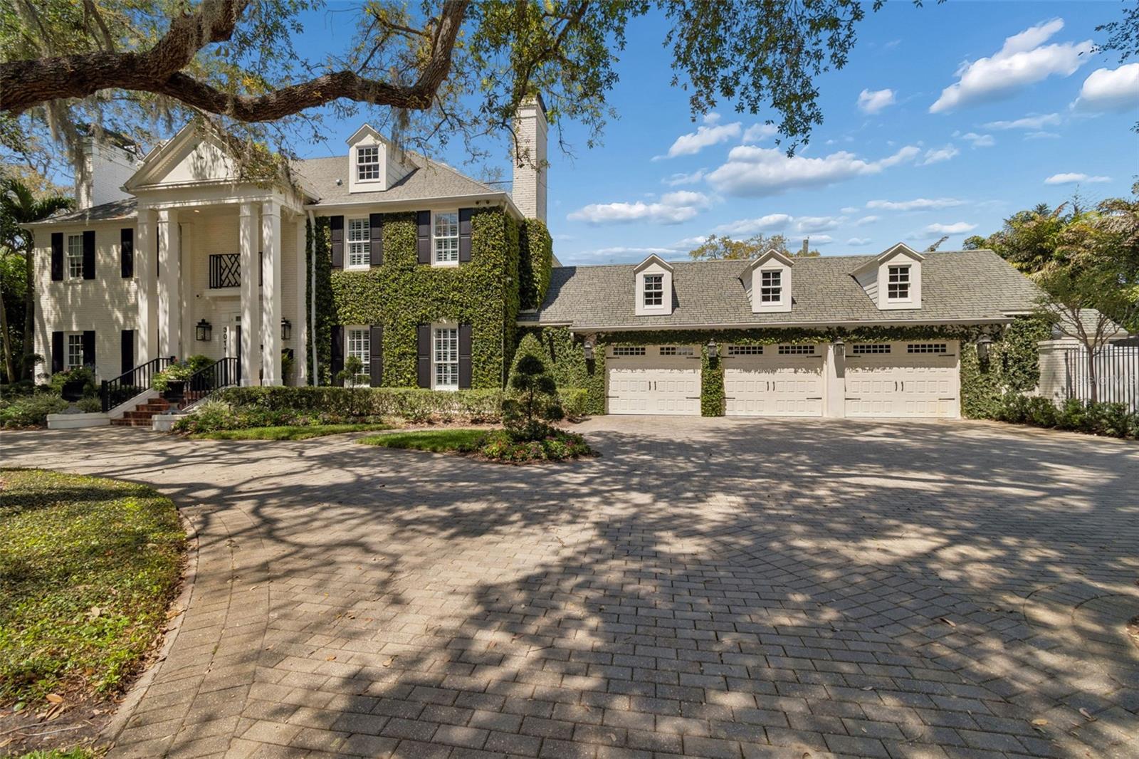 3011 W HAWTHORNE RD, TAMPA, FL, 33611