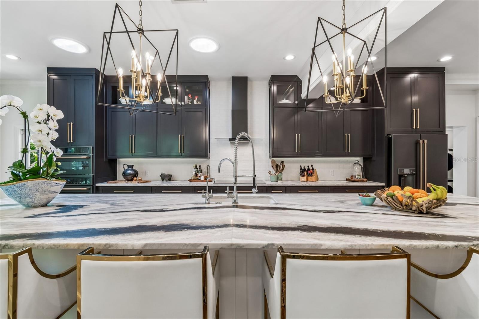 3011 W HAWTHORNE RD, TAMPA, FL, 33611