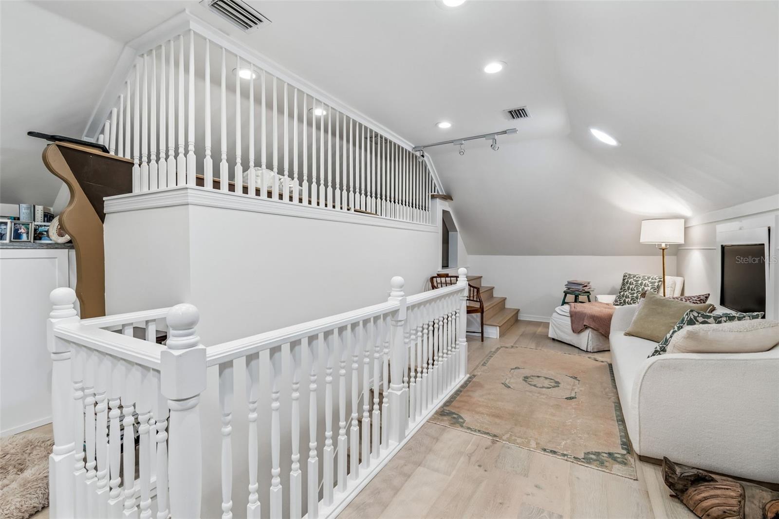 3011 W HAWTHORNE RD, TAMPA, FL, 33611