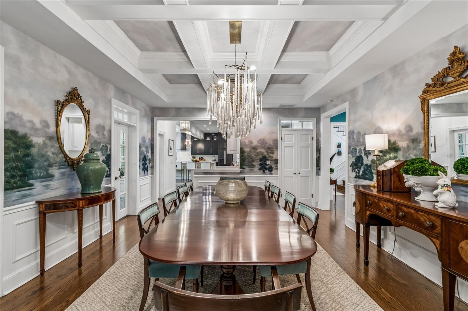 3011 W HAWTHORNE RD, TAMPA, FL, 33611