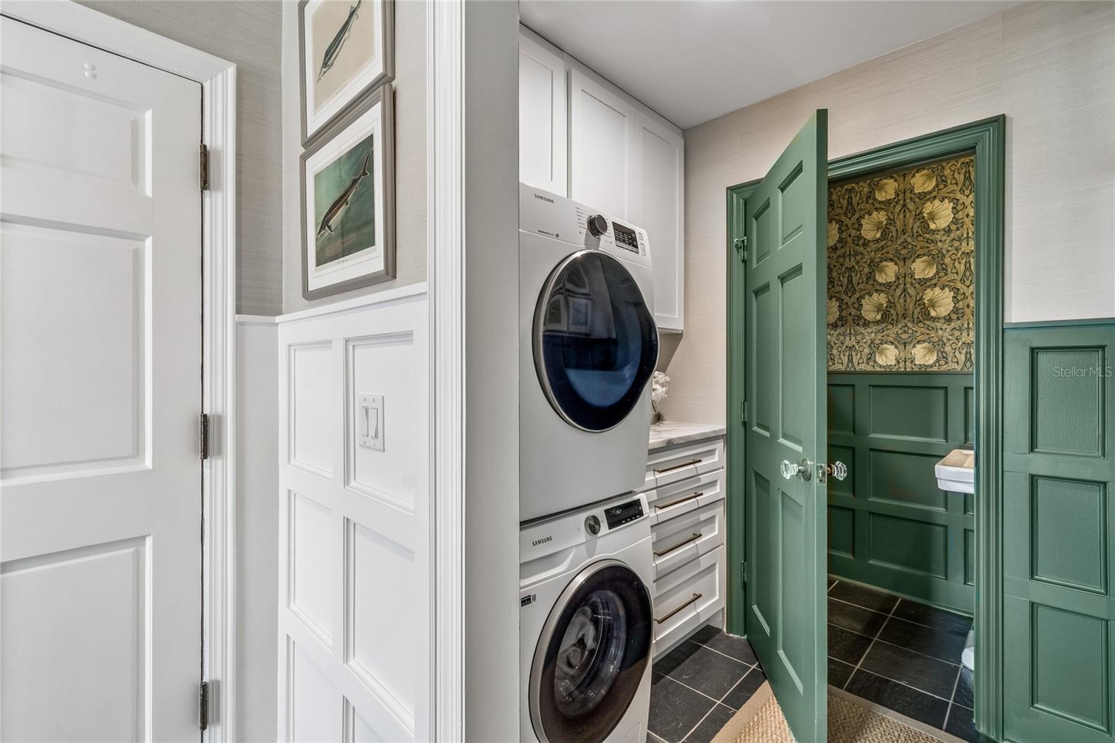 3011 W HAWTHORNE RD, TAMPA, FL, 33611