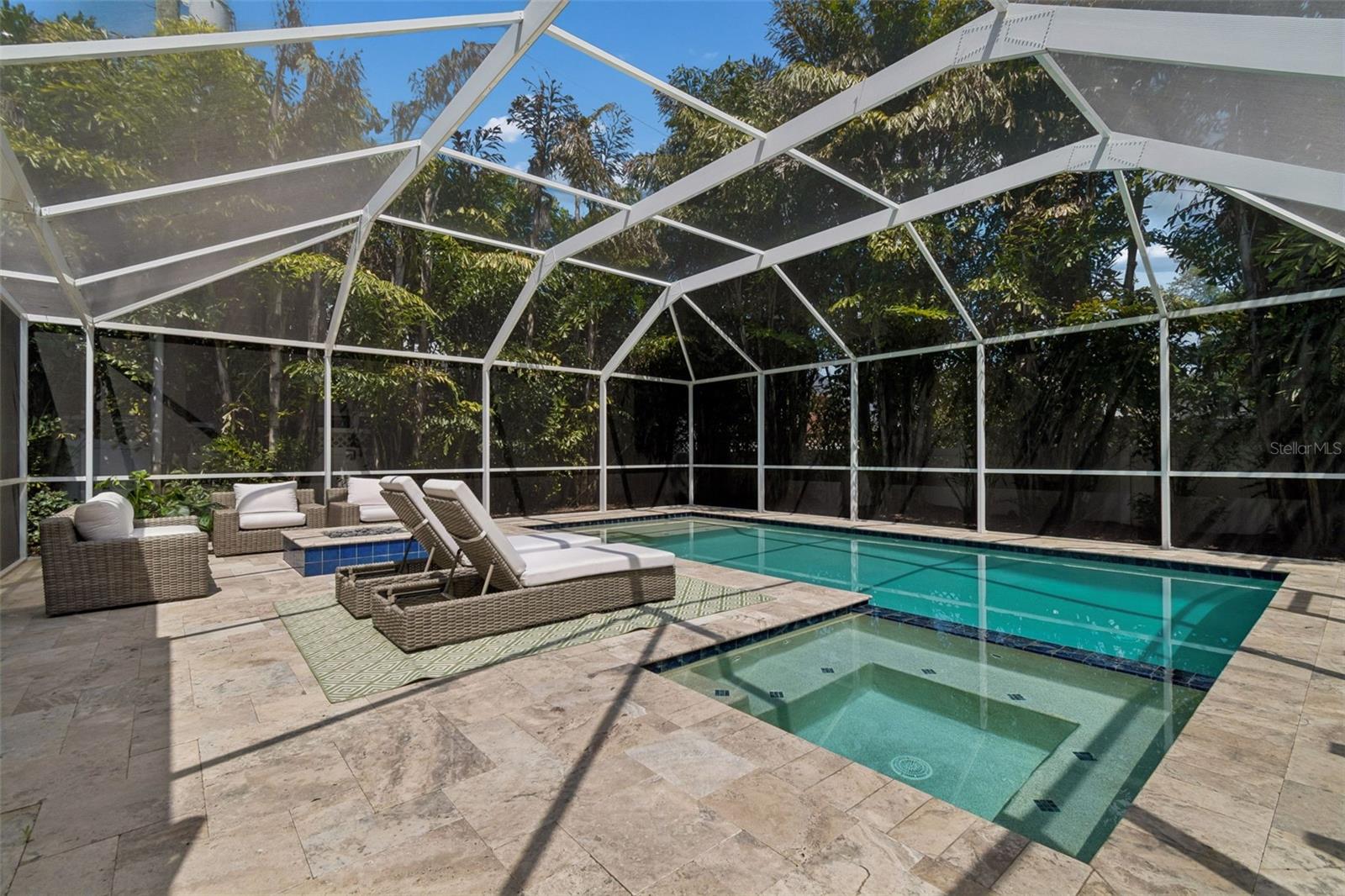 3011 W HAWTHORNE RD, TAMPA, FL, 33611