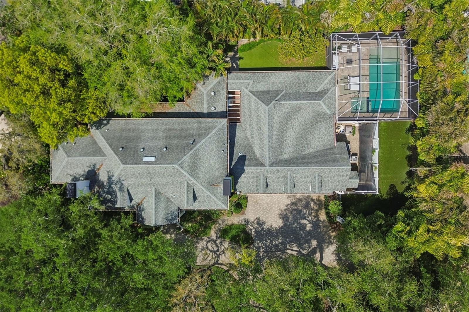 3011 W HAWTHORNE RD, TAMPA, FL, 33611