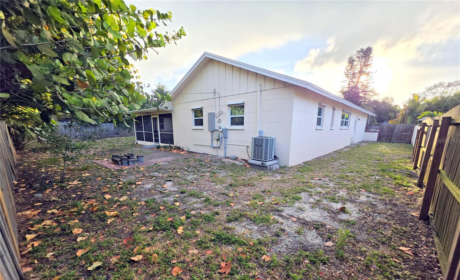 1608 SAN ROY DR, DUNEDIN, FL, 34698
