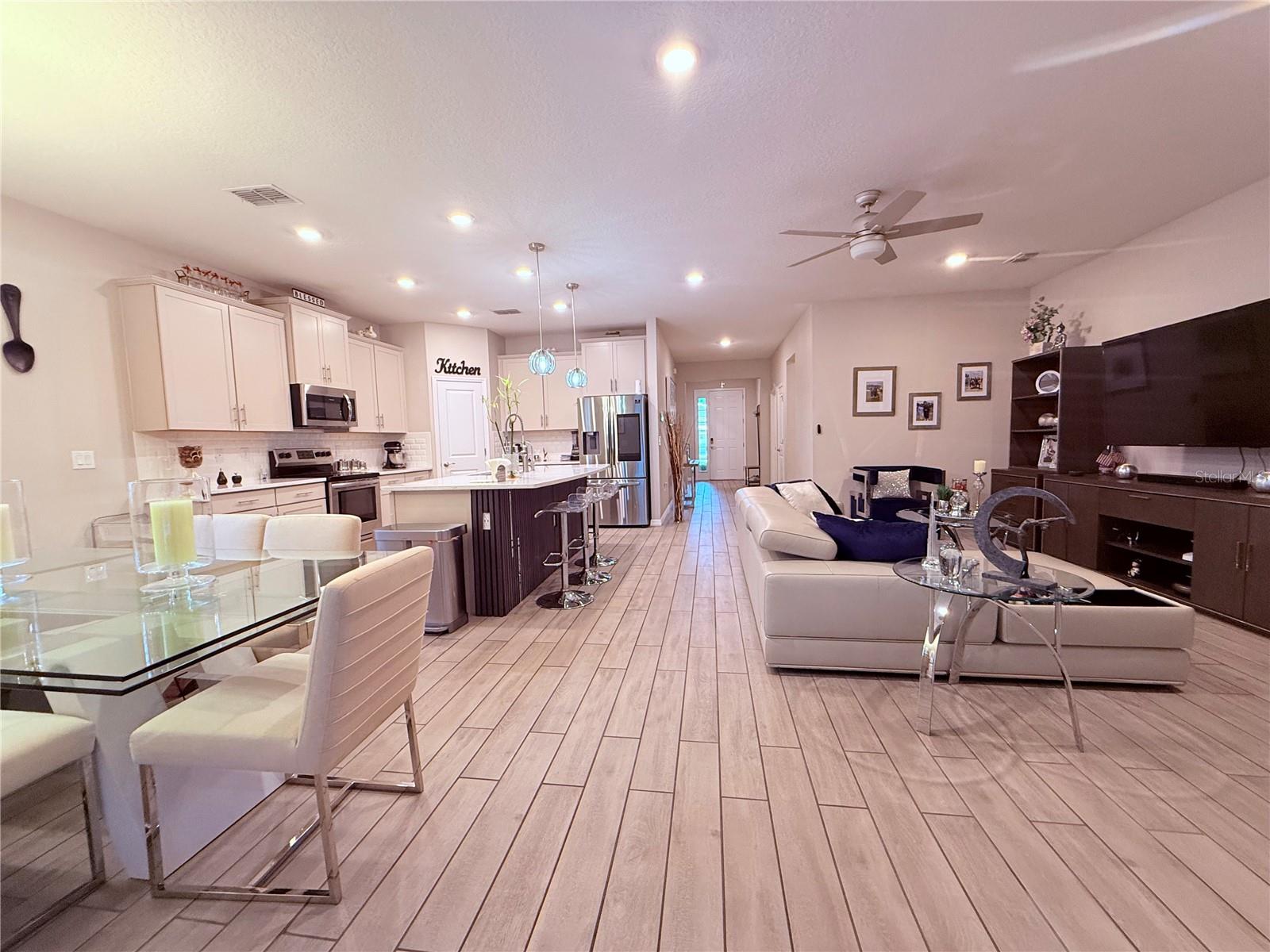 8321 PRAISE DR, TAMPA, FL, 33625