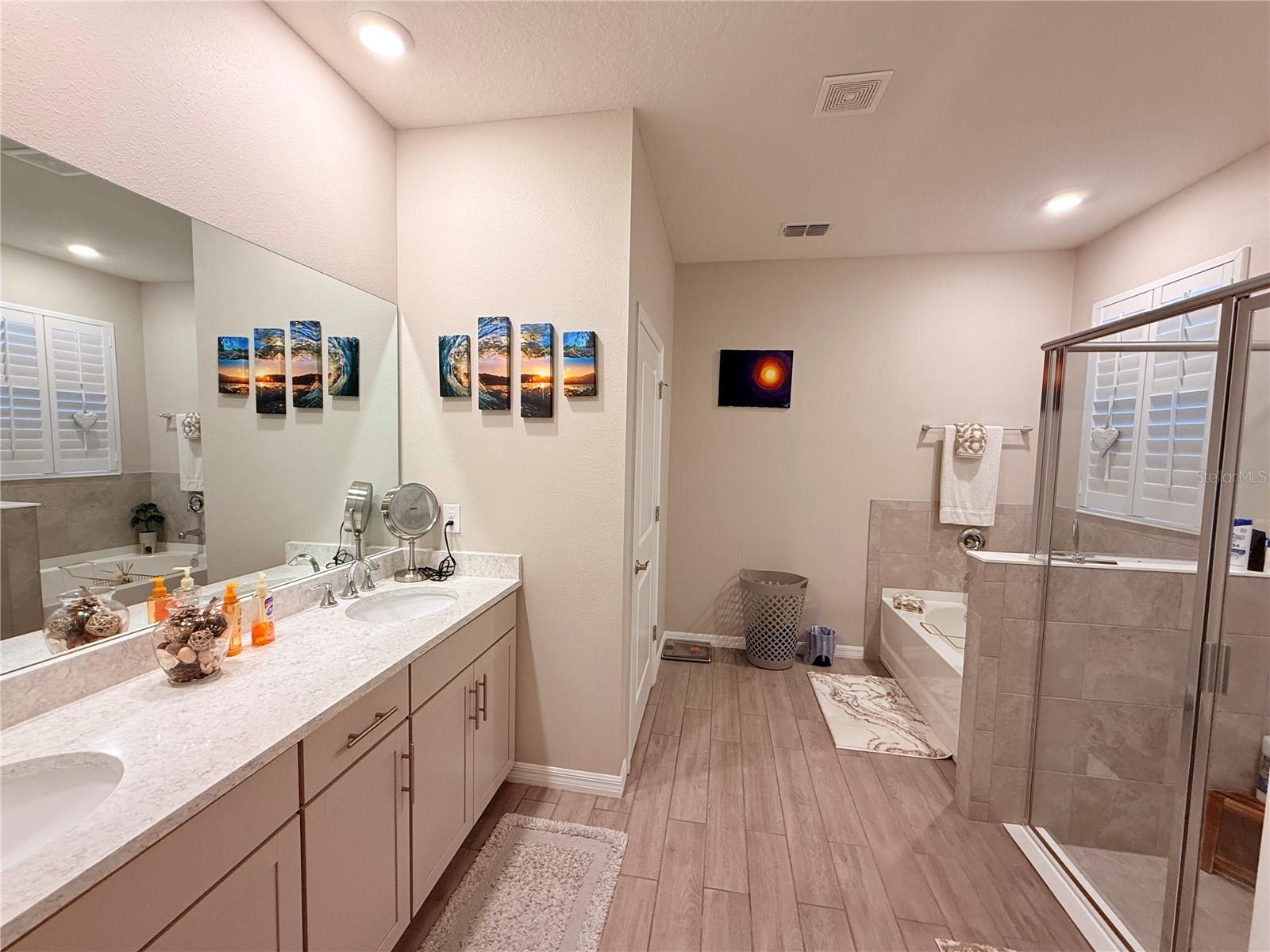 8321 PRAISE DR, TAMPA, FL, 33625