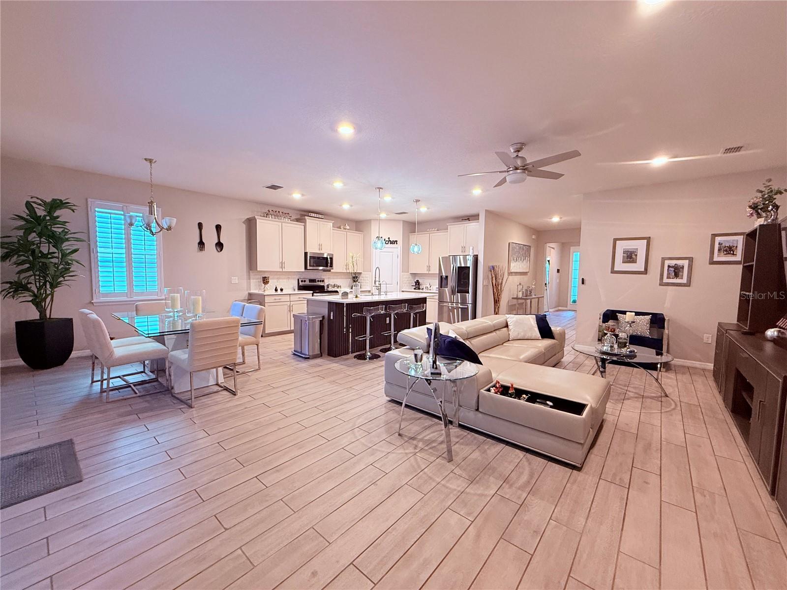 8321 PRAISE DR, TAMPA, FL, 33625