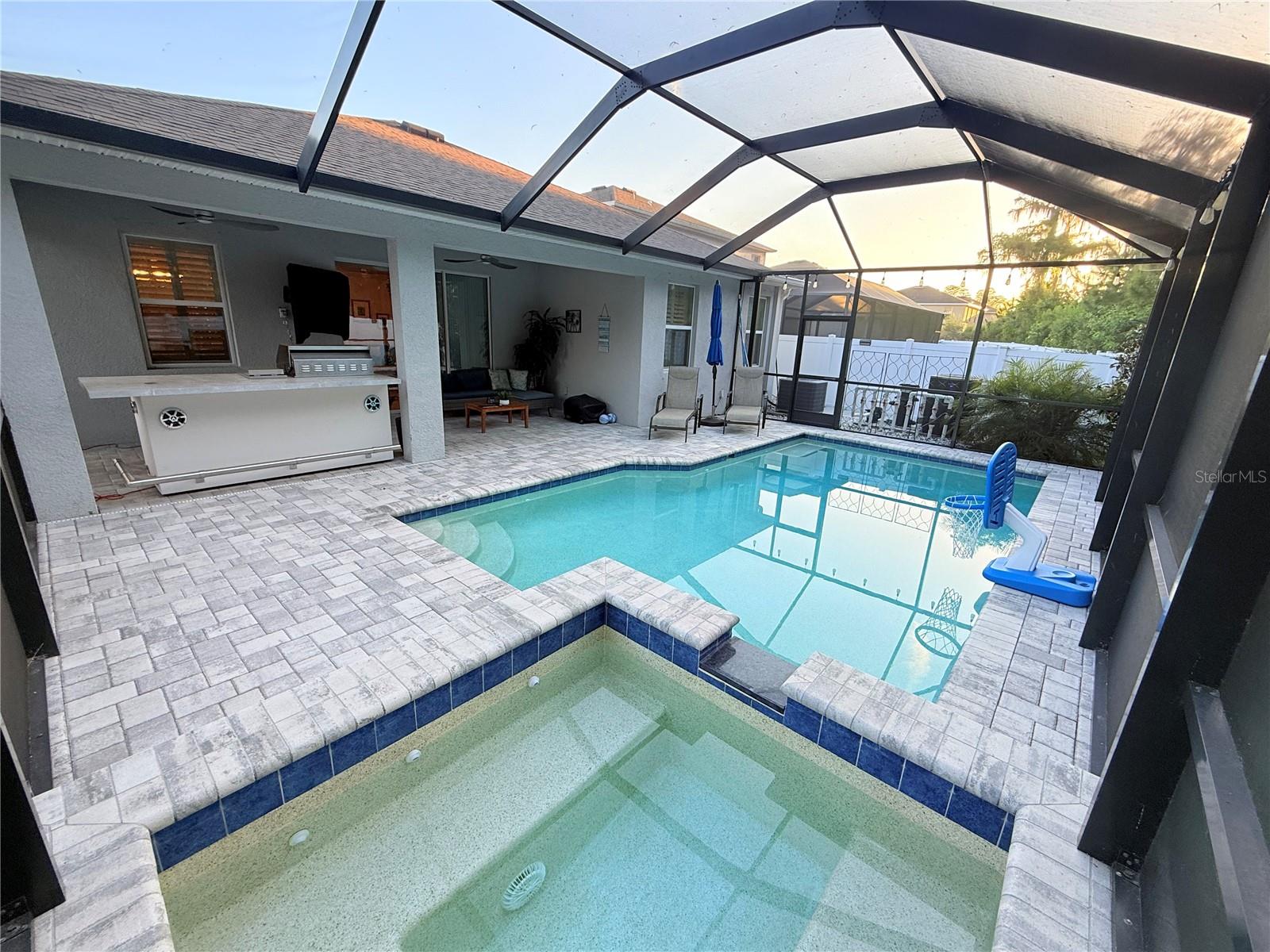 8321 PRAISE DR, TAMPA, FL, 33625