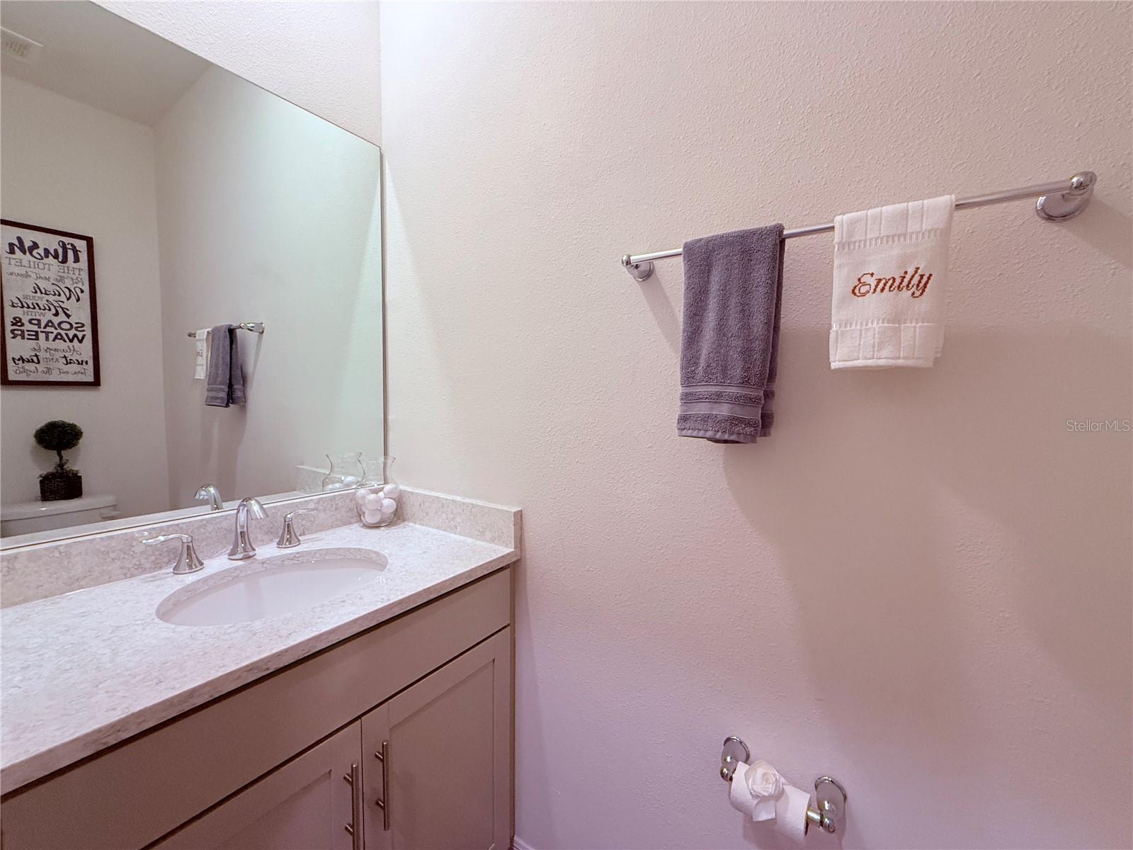 8321 PRAISE DR, TAMPA, FL, 33625