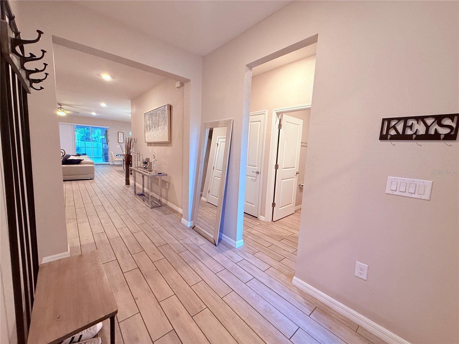 8321 PRAISE DR, TAMPA, FL, 33625