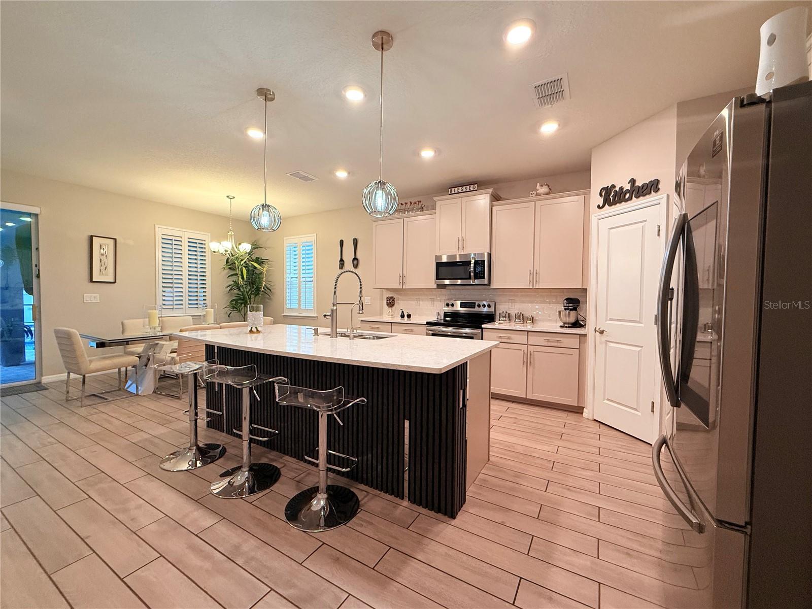 8321 PRAISE DR, TAMPA, FL, 33625