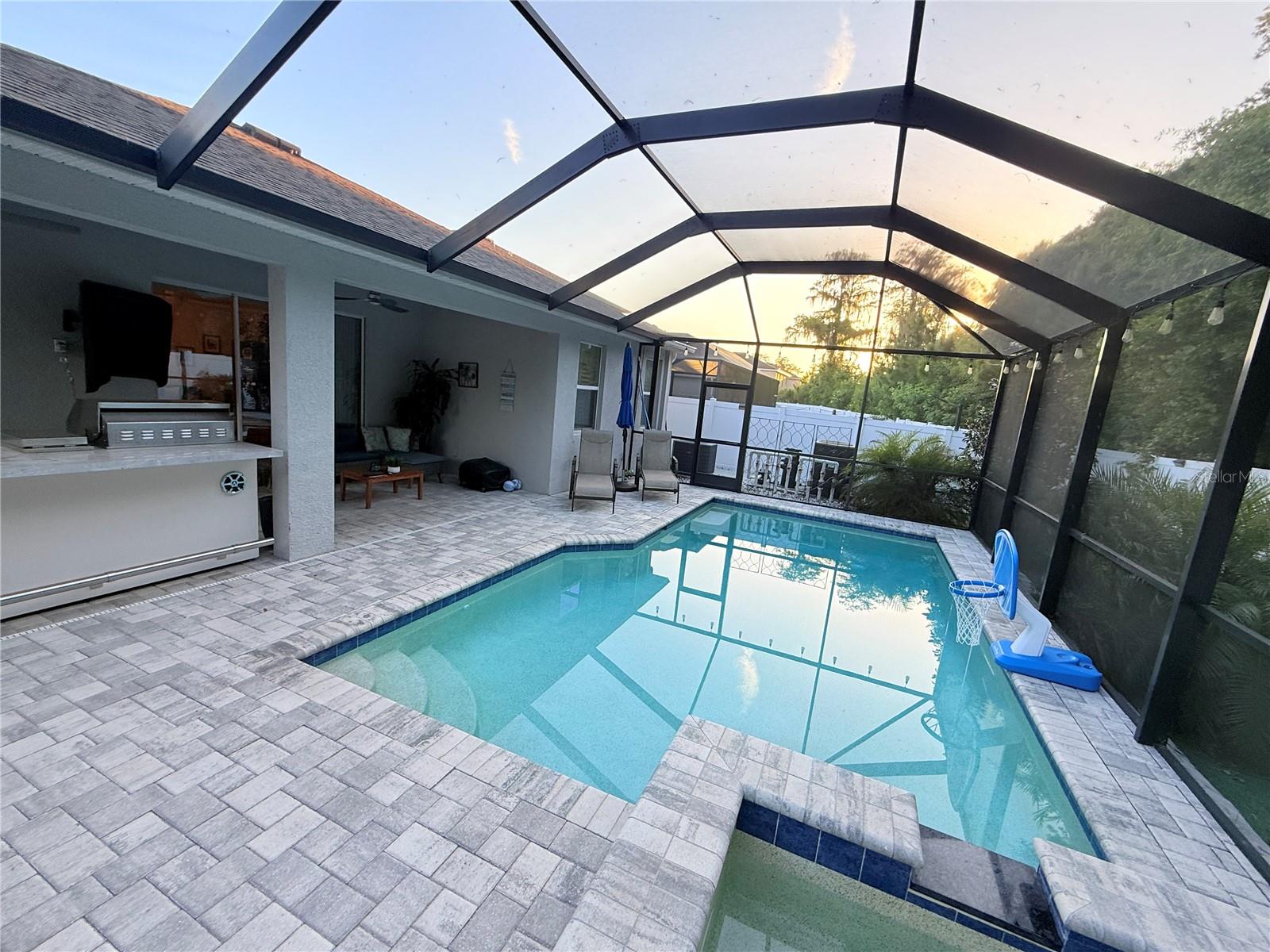 8321 PRAISE DR, TAMPA, FL, 33625