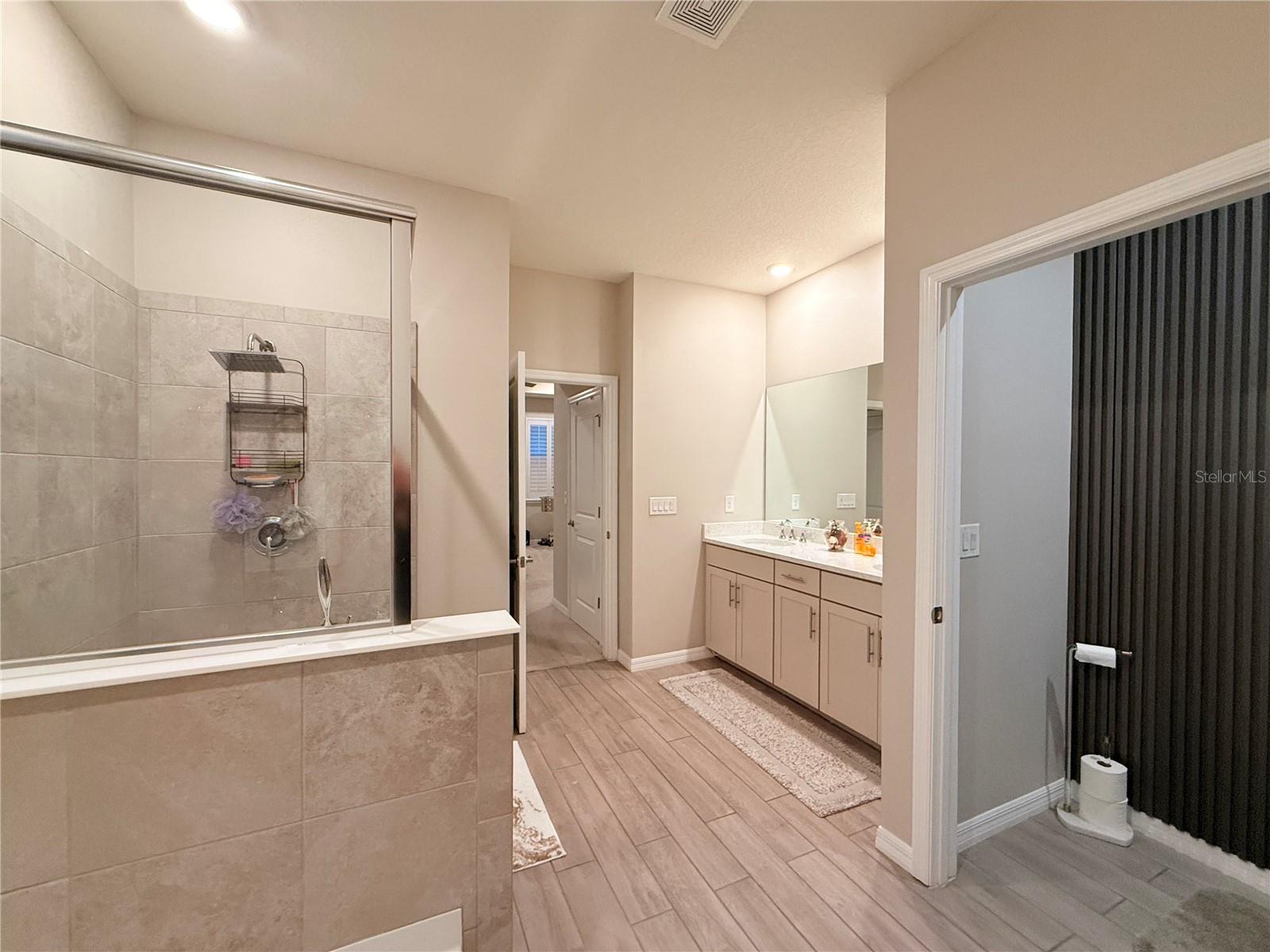 8321 PRAISE DR, TAMPA, FL, 33625