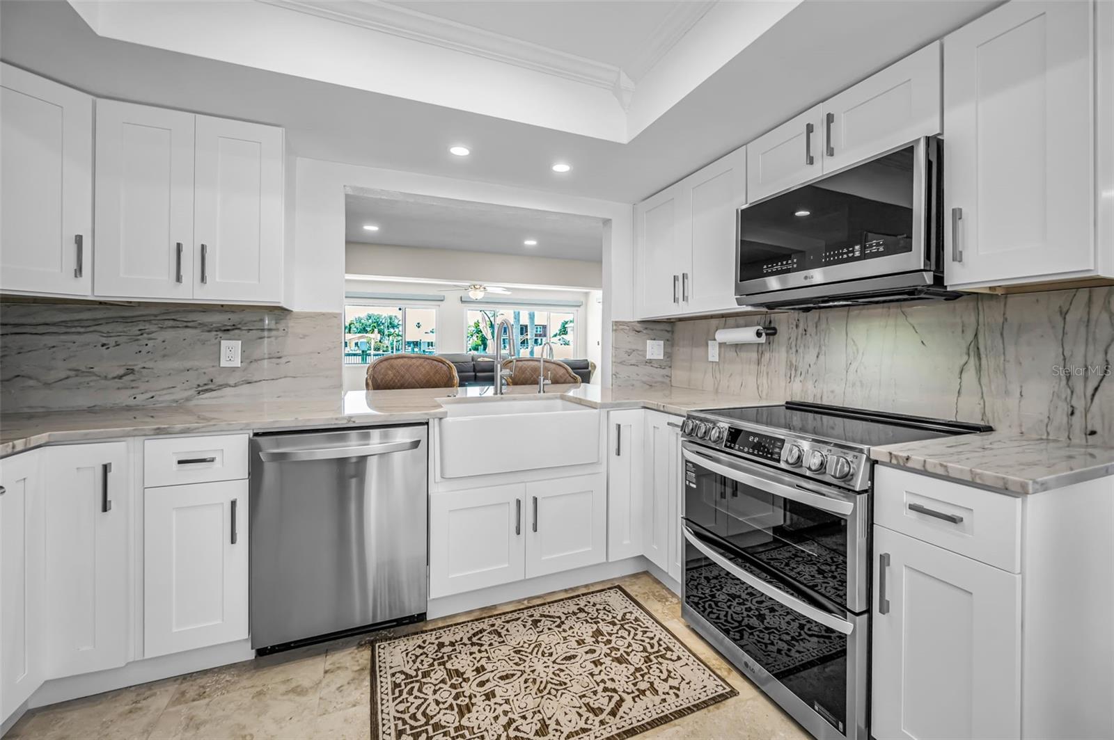 11800 7TH ST E, TREASURE ISLAND, FL, 33706