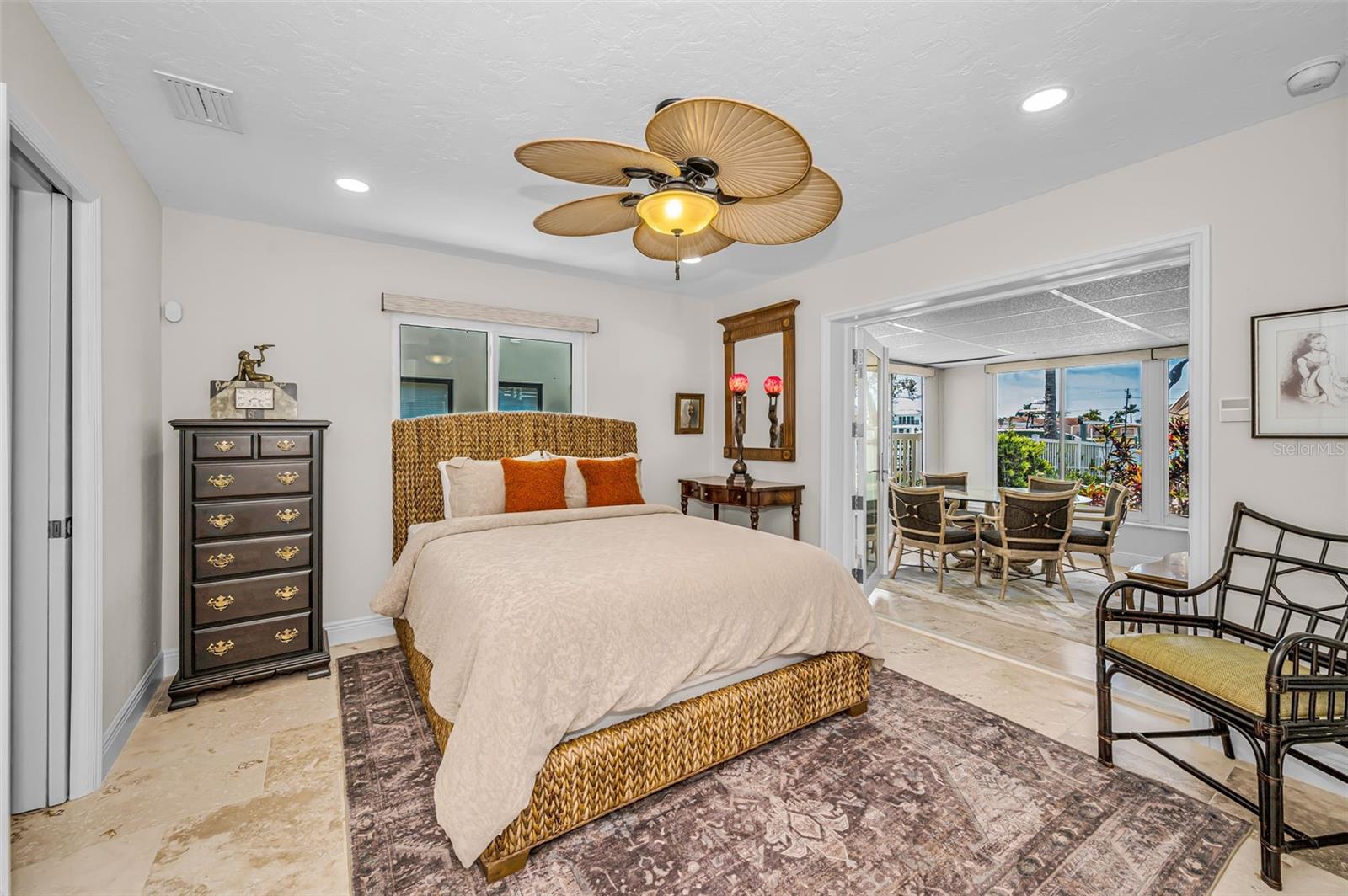 11800 7TH ST E, TREASURE ISLAND, FL, 33706