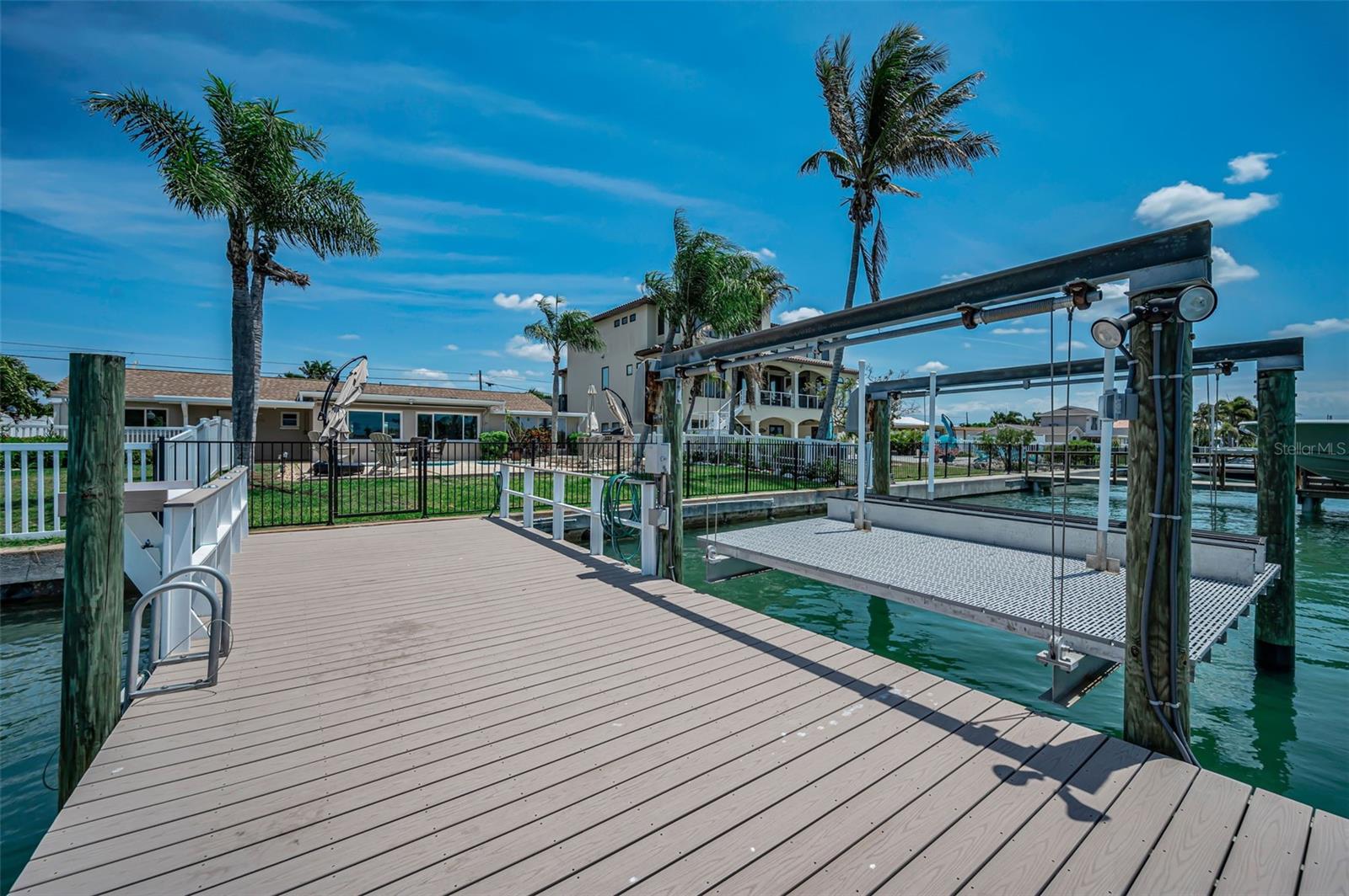 11800 7TH ST E, TREASURE ISLAND, FL, 33706