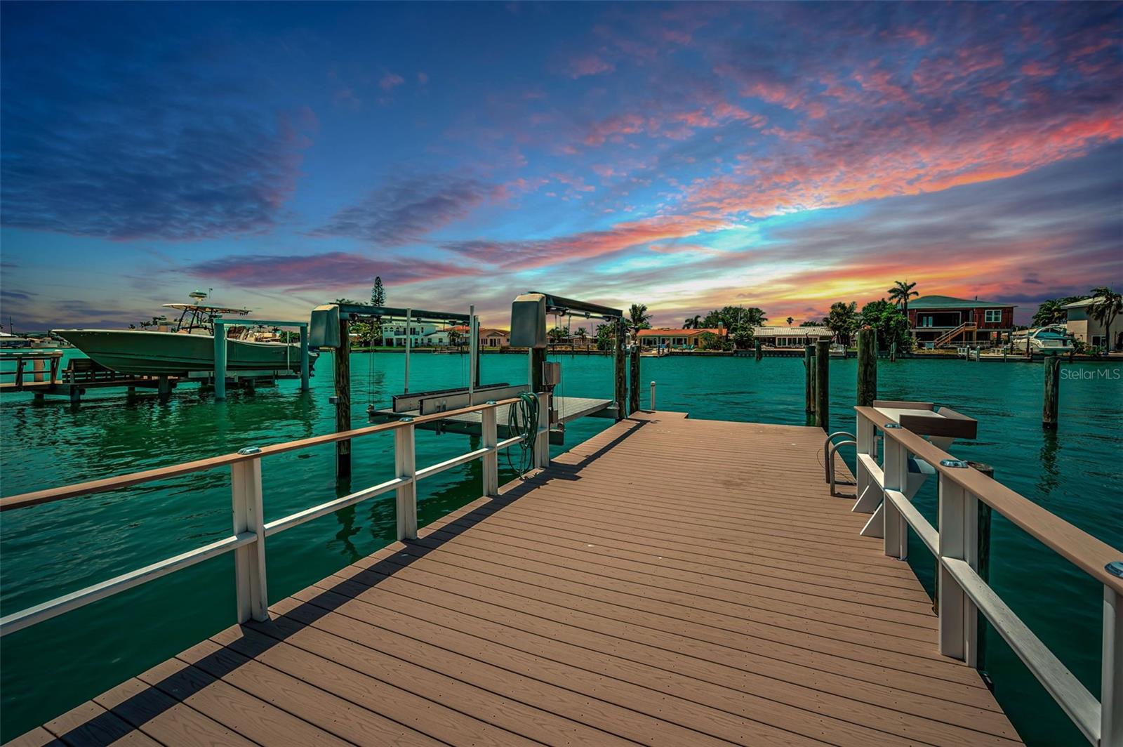 11800 7TH ST E, TREASURE ISLAND, FL, 33706