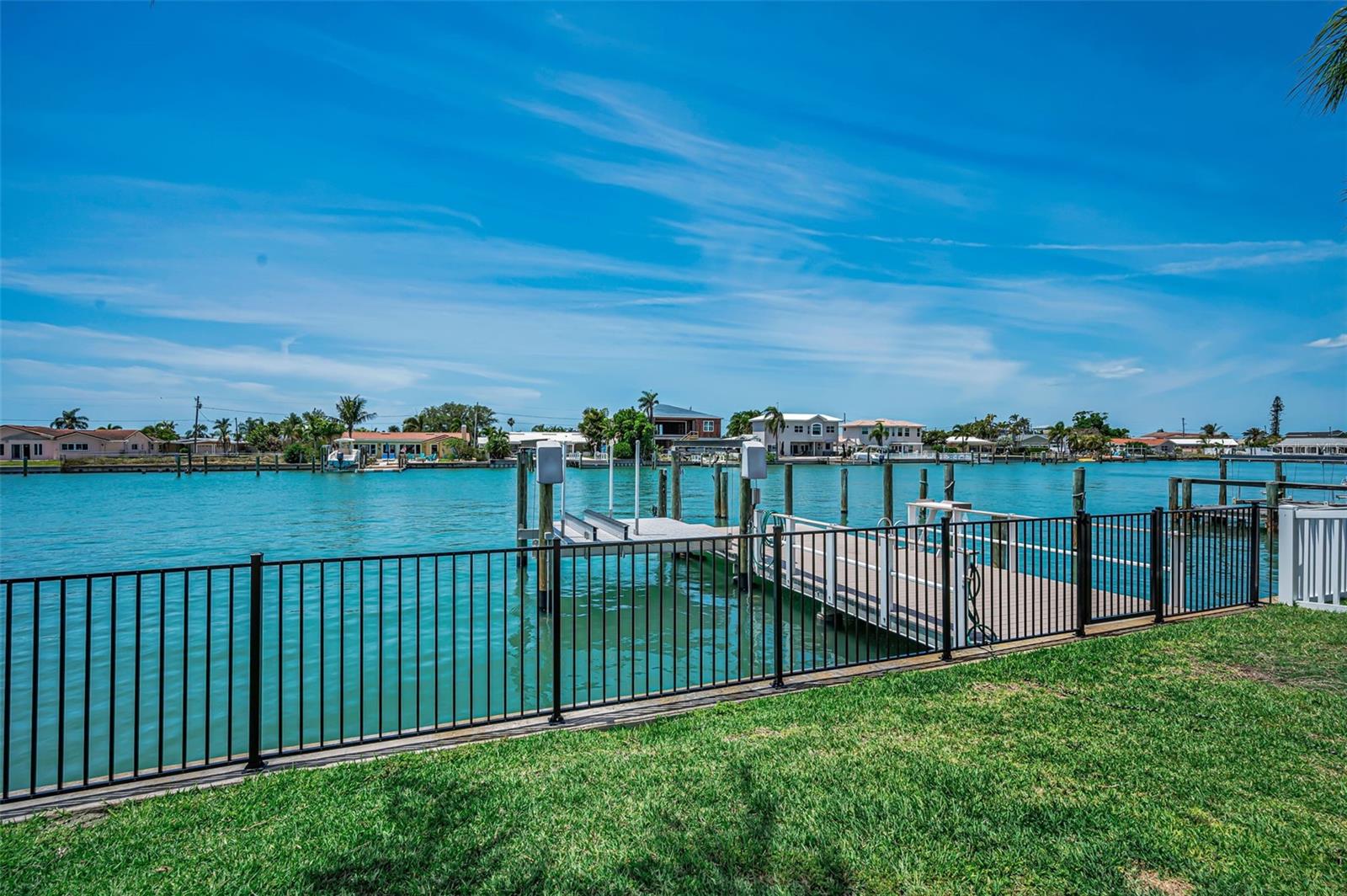 11800 7TH ST E, TREASURE ISLAND, FL, 33706