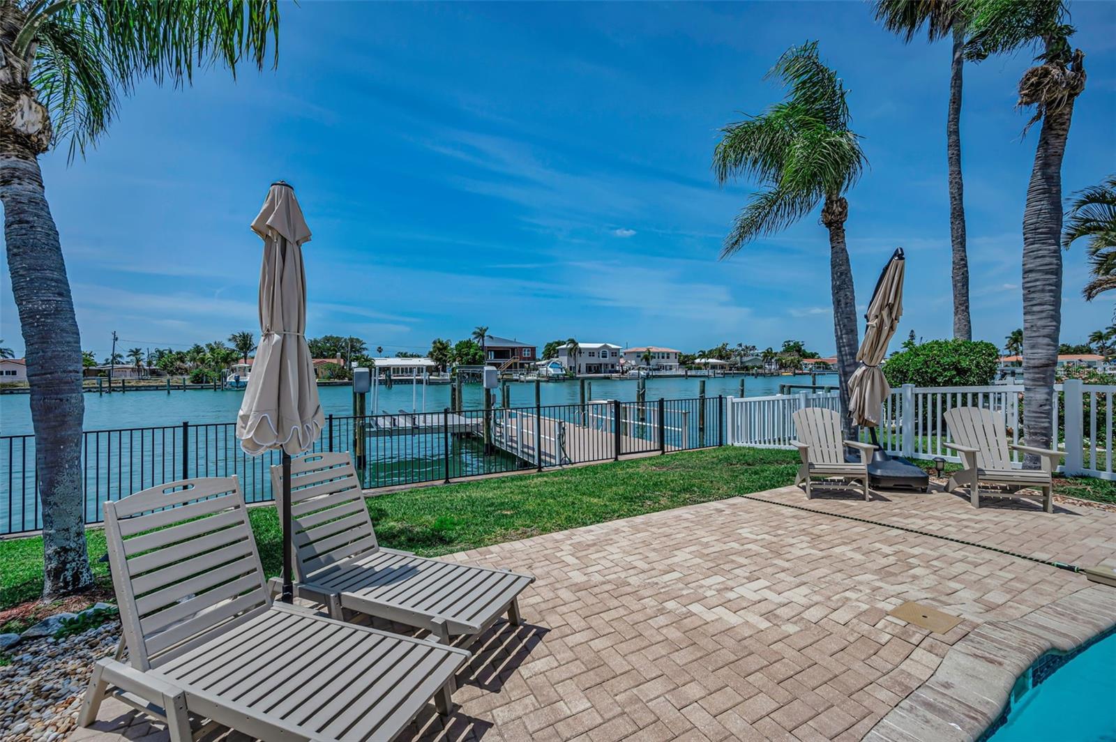 11800 7TH ST E, TREASURE ISLAND, FL, 33706