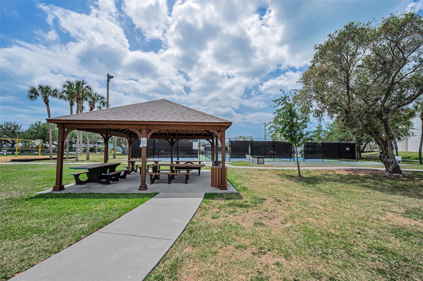 11800 7TH ST E, TREASURE ISLAND, FL, 33706