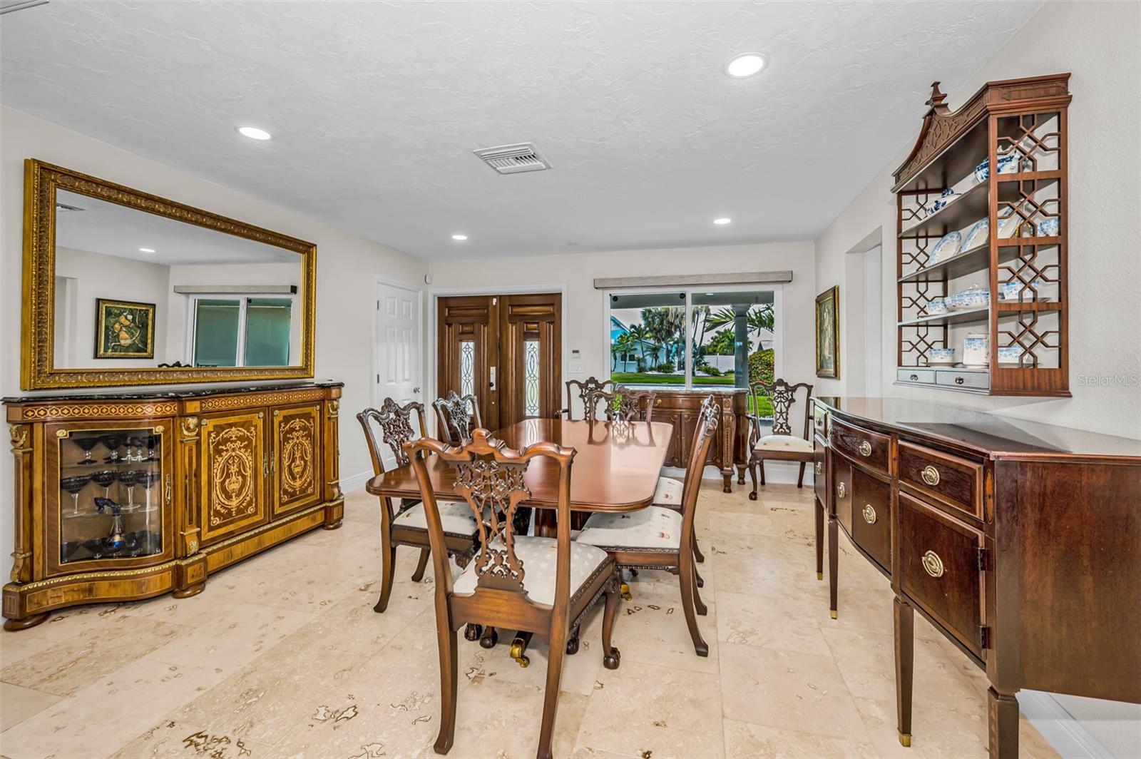 11800 7TH ST E, TREASURE ISLAND, FL, 33706