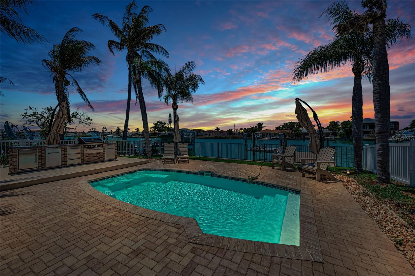 11800 7TH ST E, TREASURE ISLAND, FL, 33706