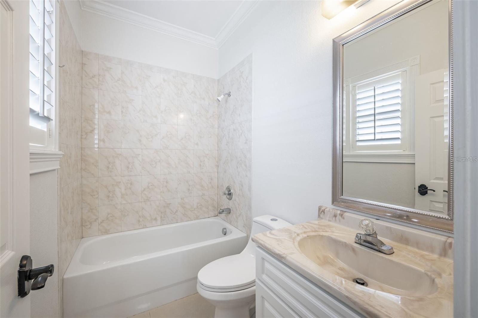 2323 W CHERRY ST, TAMPA, FL, 33607