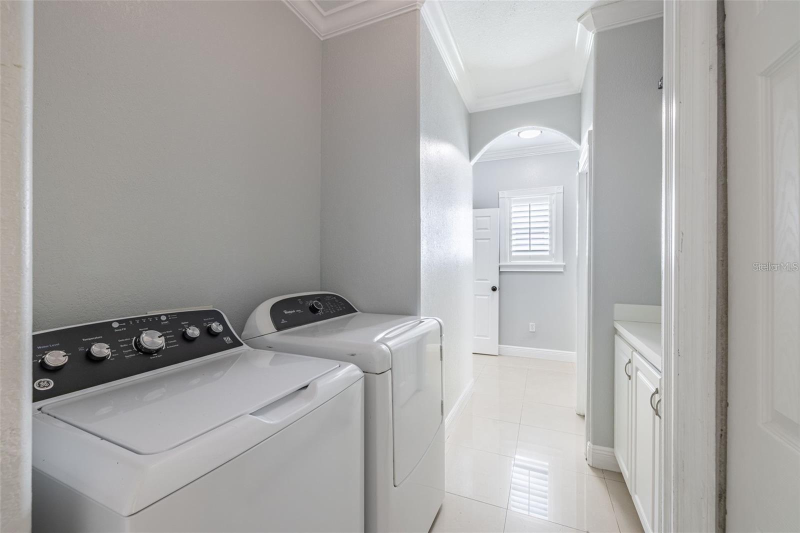 2323 W CHERRY ST, TAMPA, FL, 33607