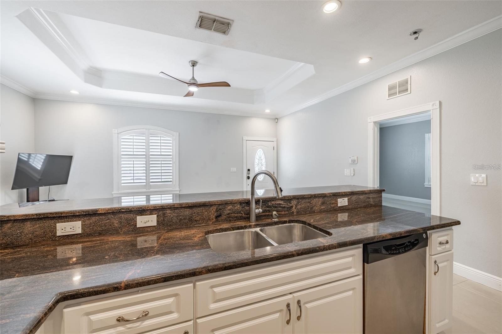 2323 W CHERRY ST, TAMPA, FL, 33607