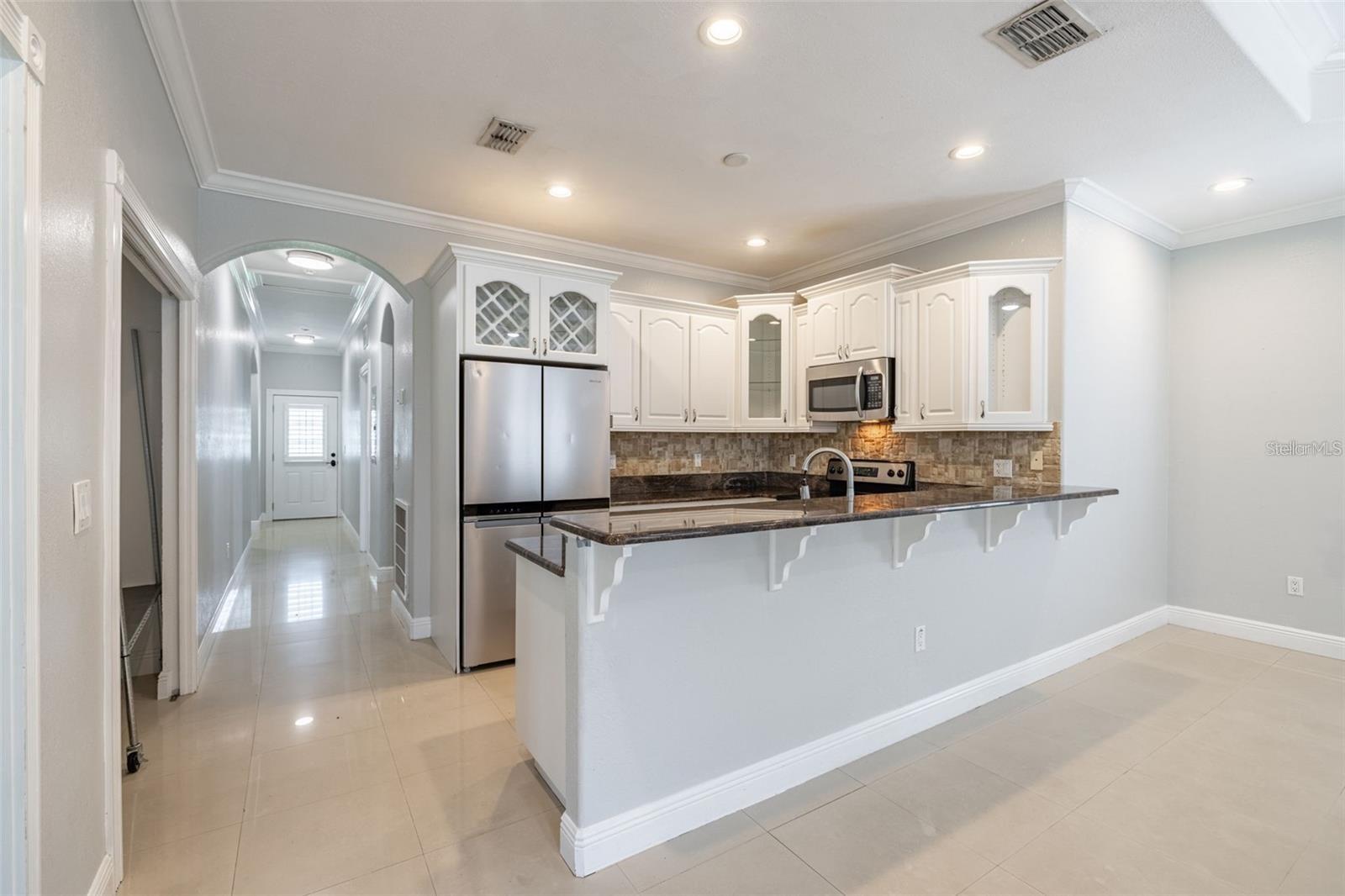 2323 W CHERRY ST, TAMPA, FL, 33607