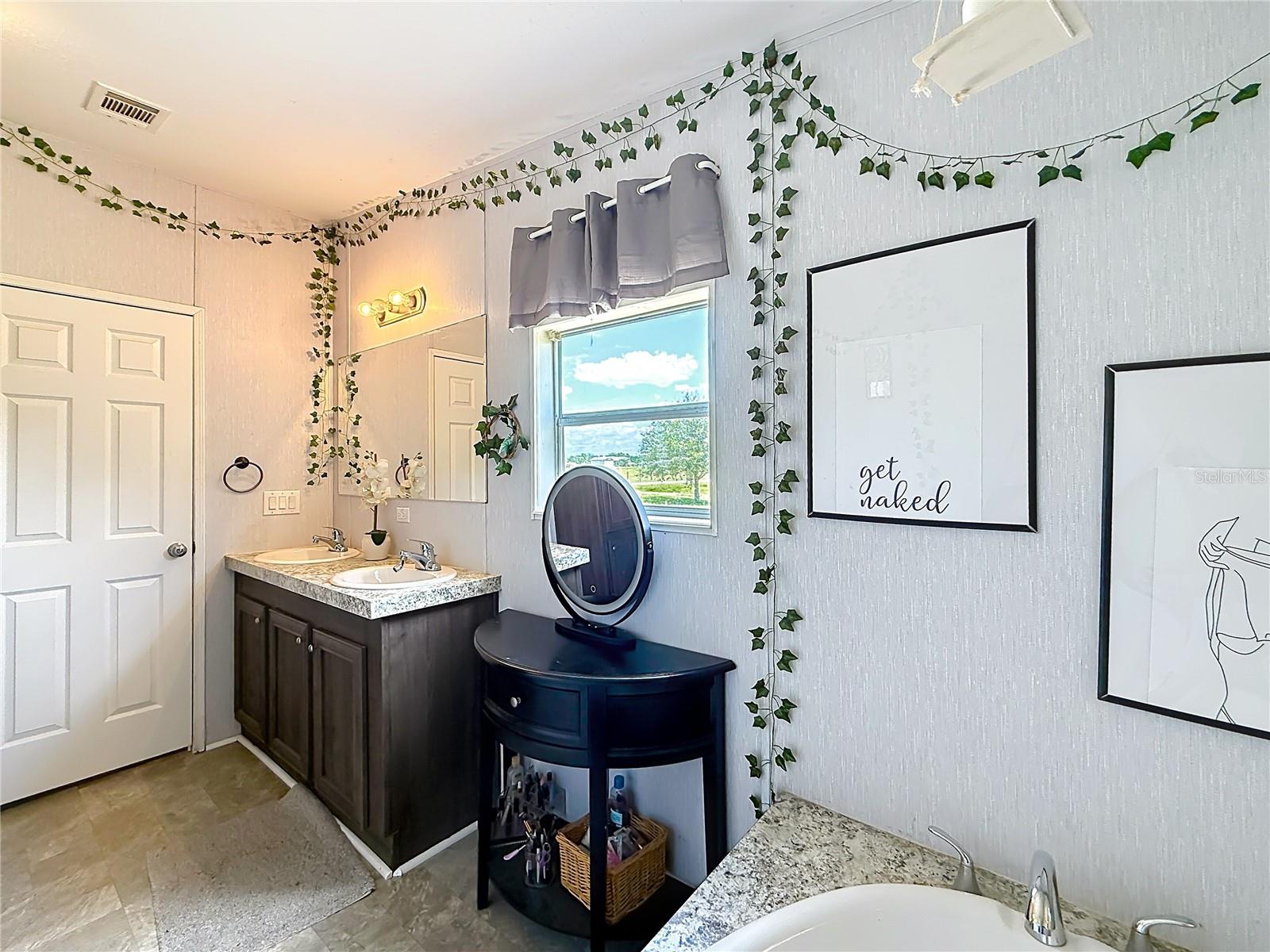 8108 SERGEANT PEPPER DR, HOWEY IN THE HILLS, FL, 34737