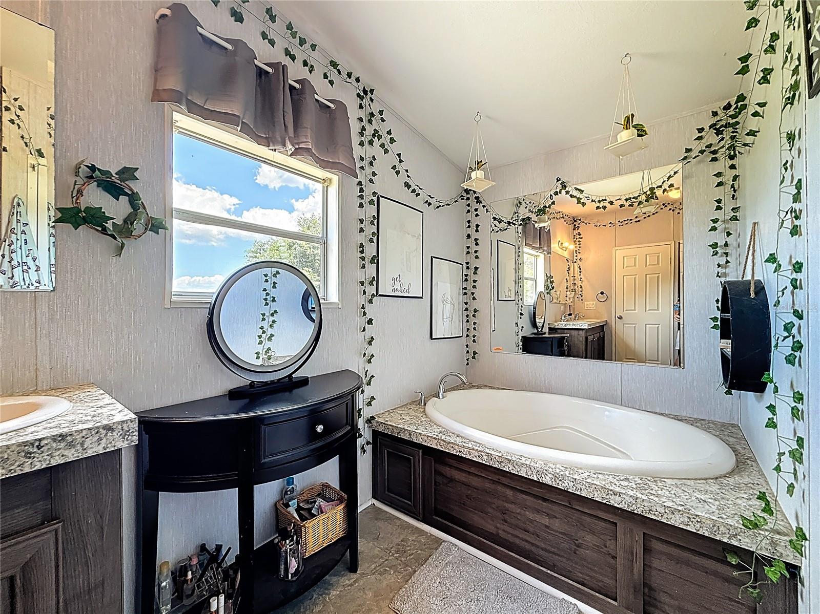 8108 SERGEANT PEPPER DR, HOWEY IN THE HILLS, FL, 34737