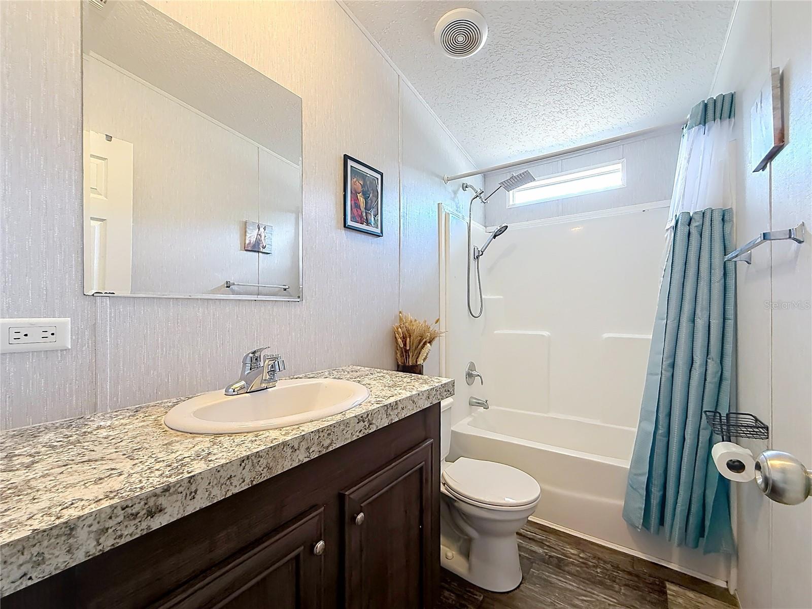 8108 SERGEANT PEPPER DR, HOWEY IN THE HILLS, FL, 34737