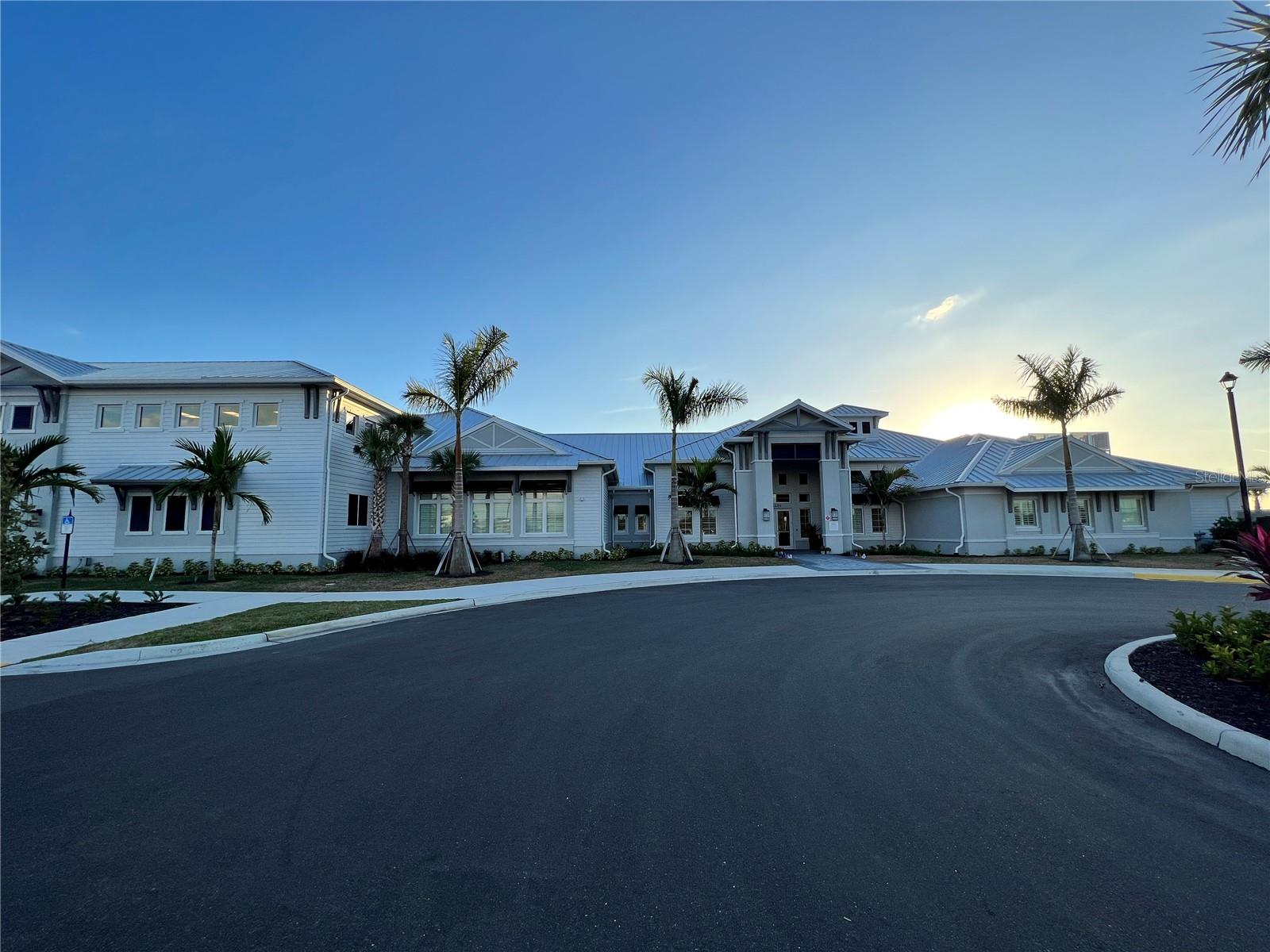 16309 TRADEWIND TER, LAKEWOOD RANCH, FL, 34211