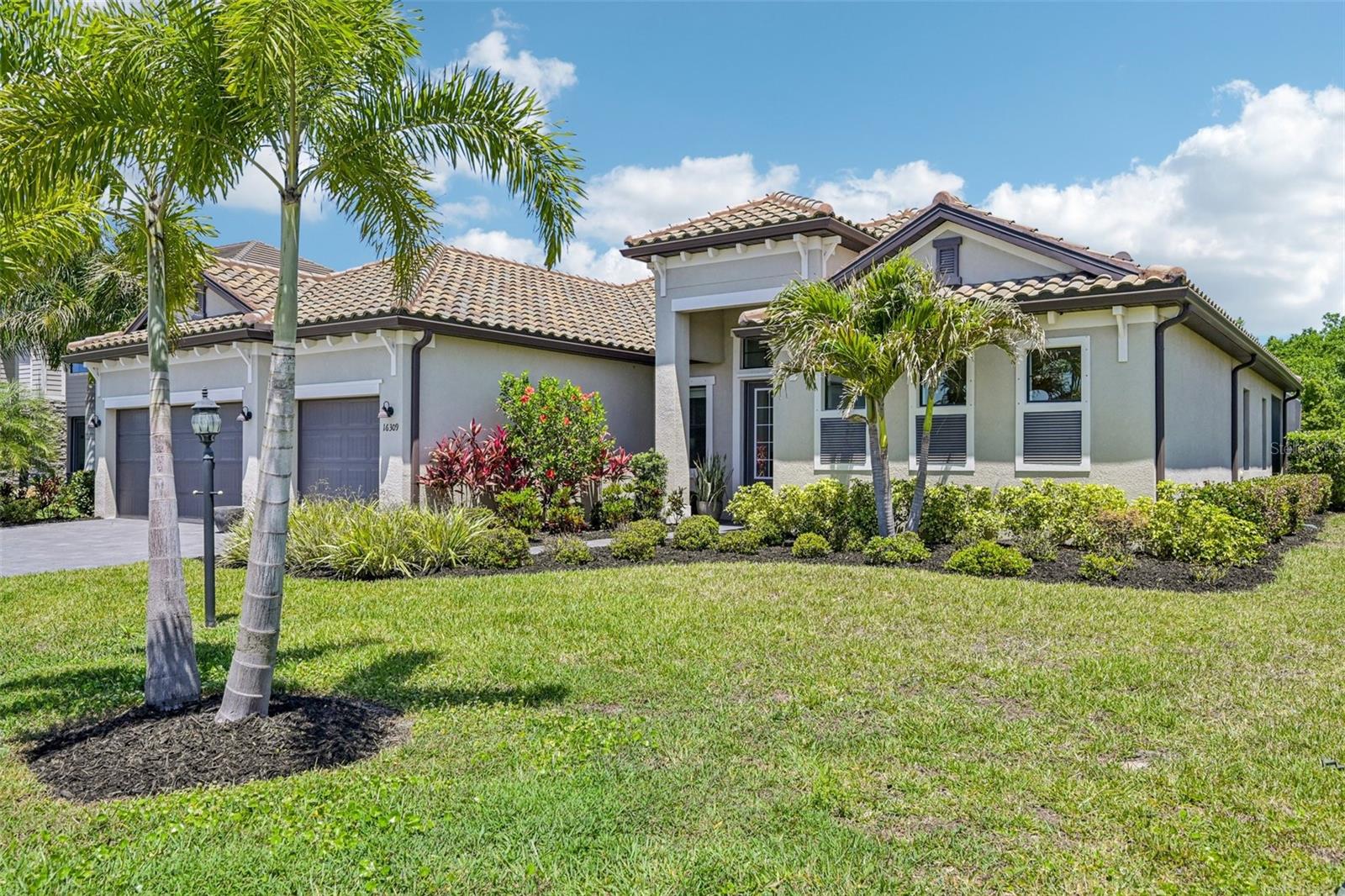 16309 TRADEWIND TER, LAKEWOOD RANCH, FL, 34211