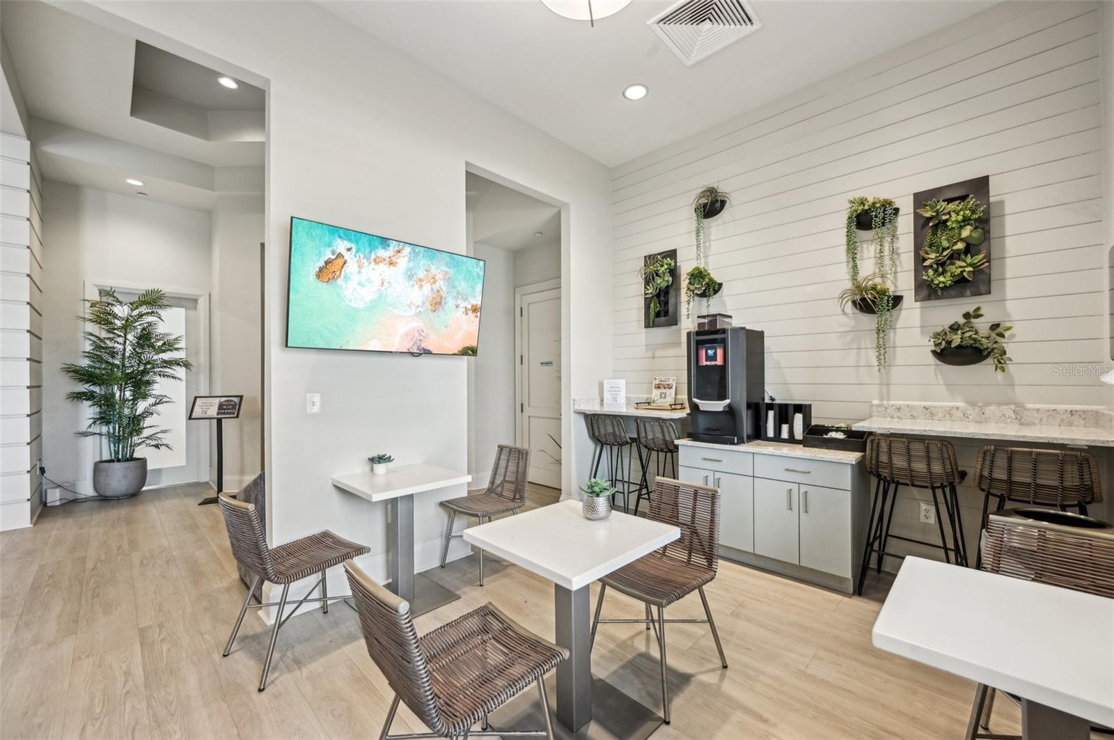 16309 TRADEWIND TER, LAKEWOOD RANCH, FL, 34211