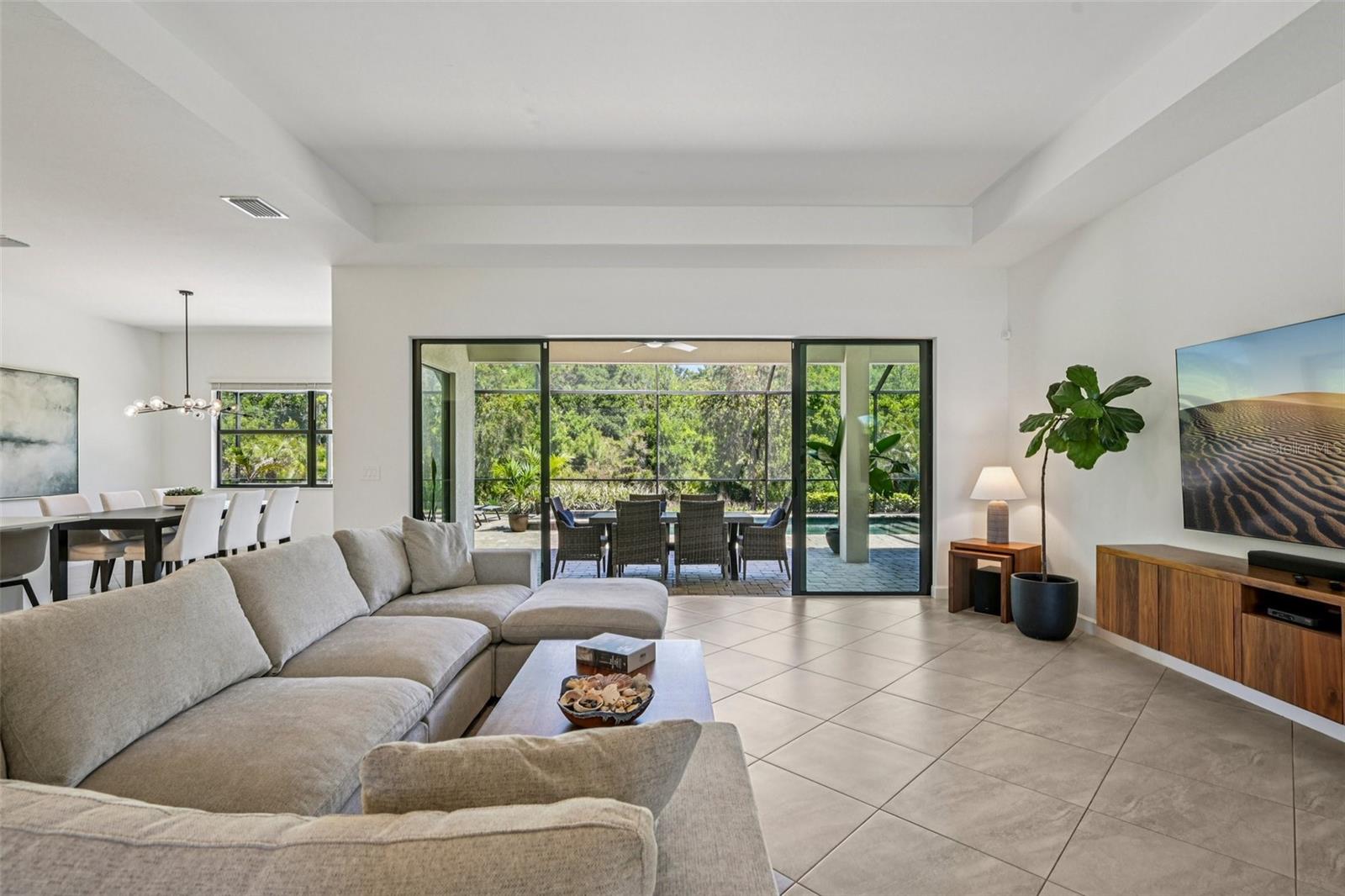 16309 TRADEWIND TER, LAKEWOOD RANCH, FL, 34211