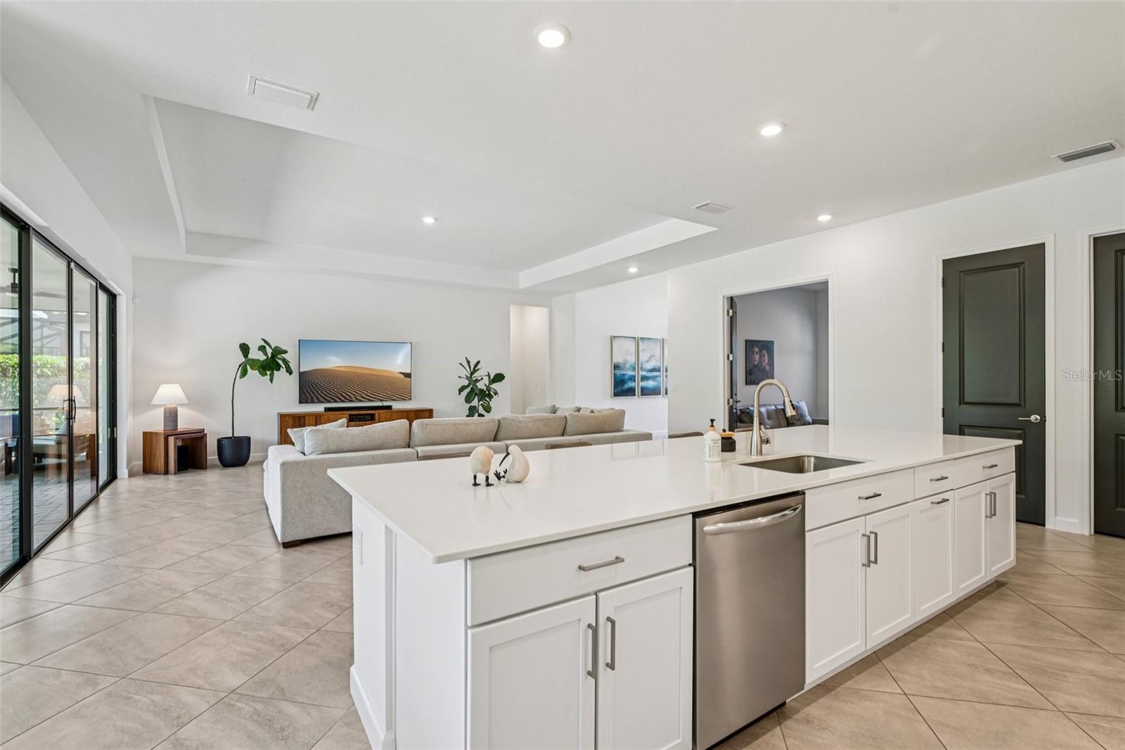 16309 TRADEWIND TER, LAKEWOOD RANCH, FL, 34211