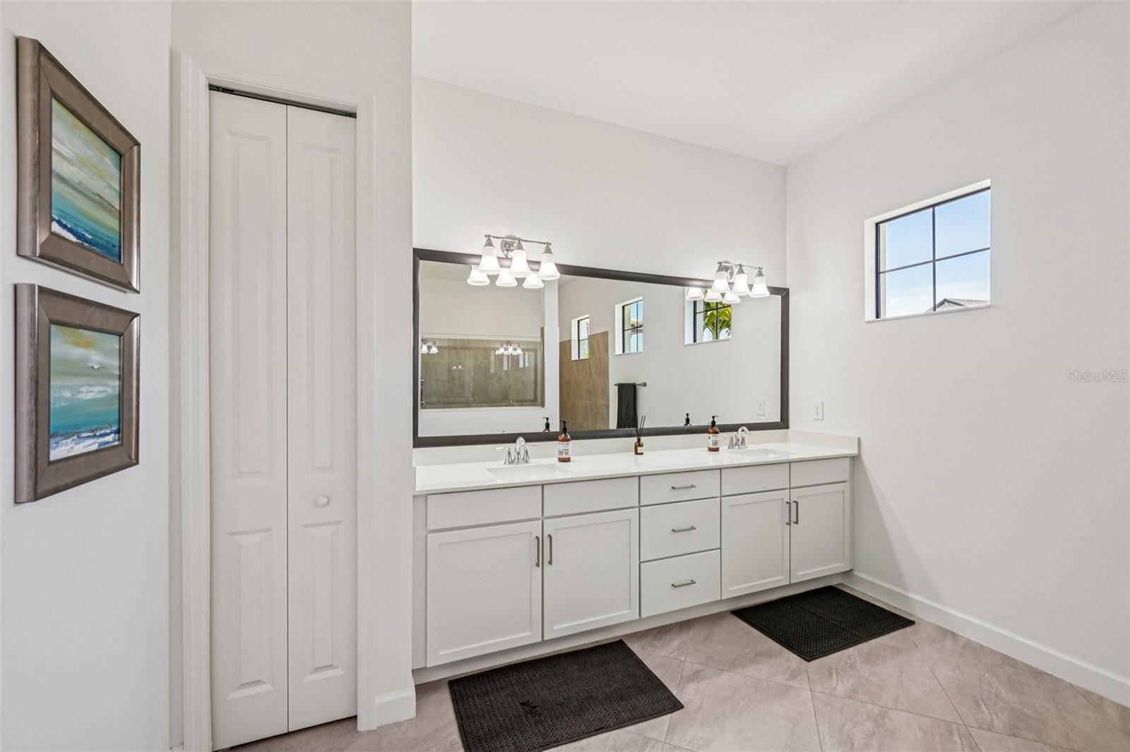 16309 TRADEWIND TER, LAKEWOOD RANCH, FL, 34211