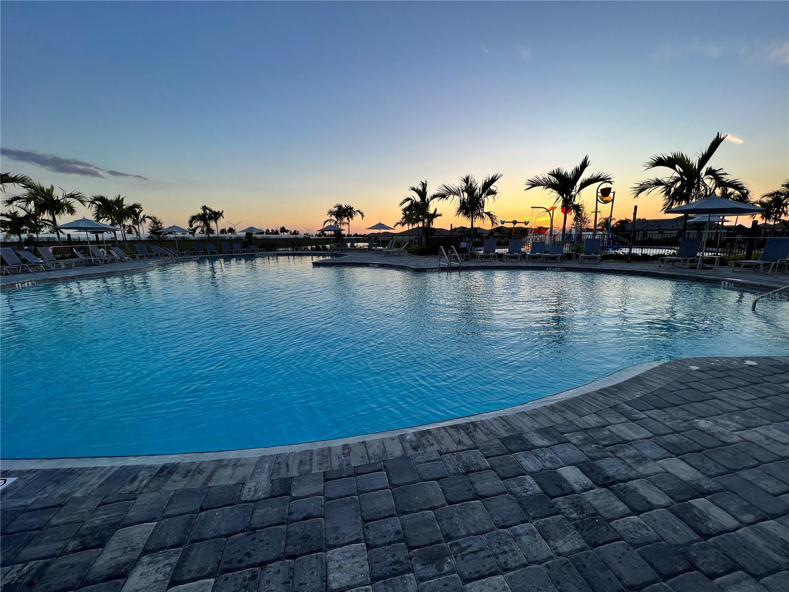 16309 TRADEWIND TER, LAKEWOOD RANCH, FL, 34211