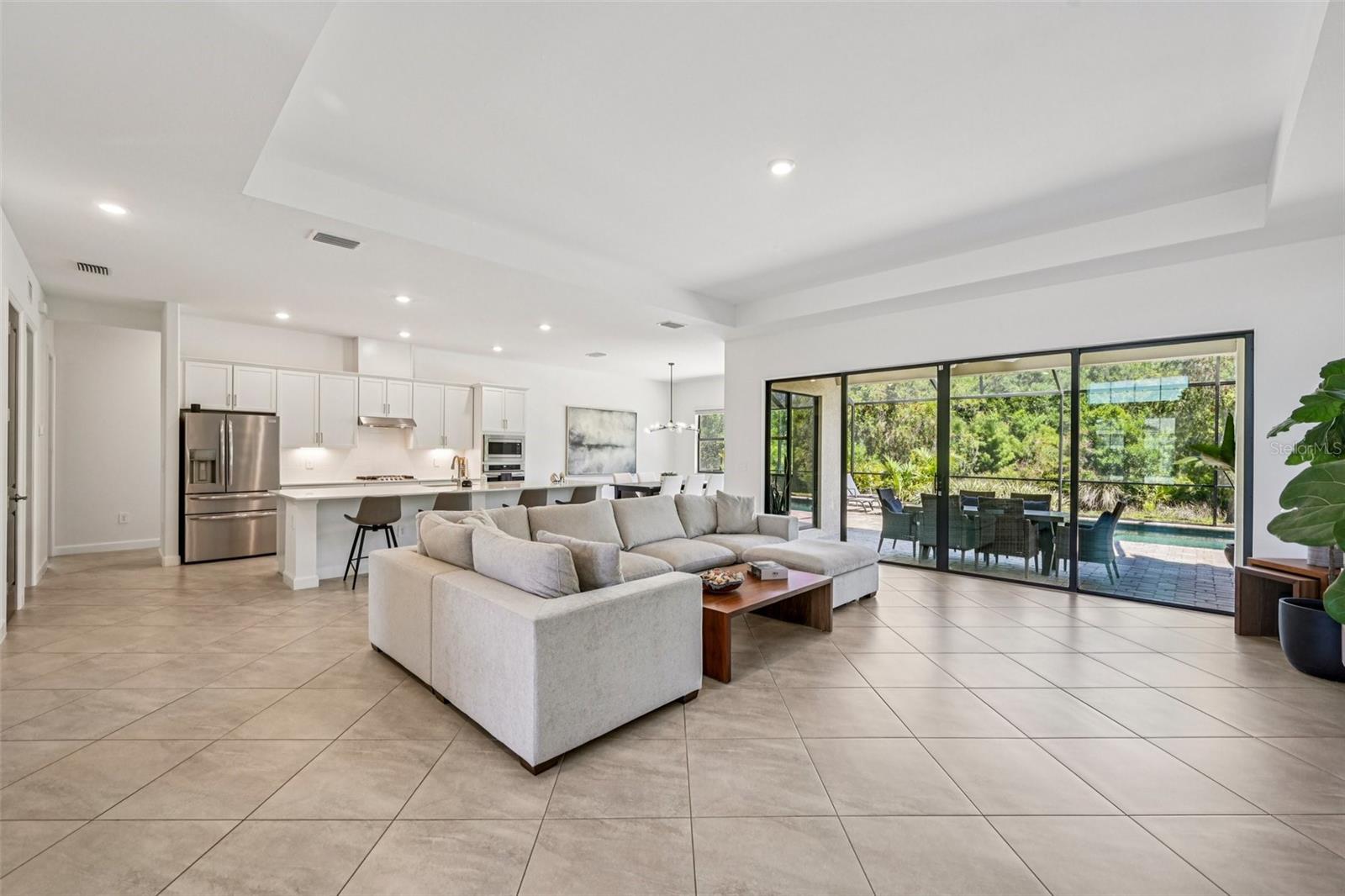 16309 TRADEWIND TER, LAKEWOOD RANCH, FL, 34211