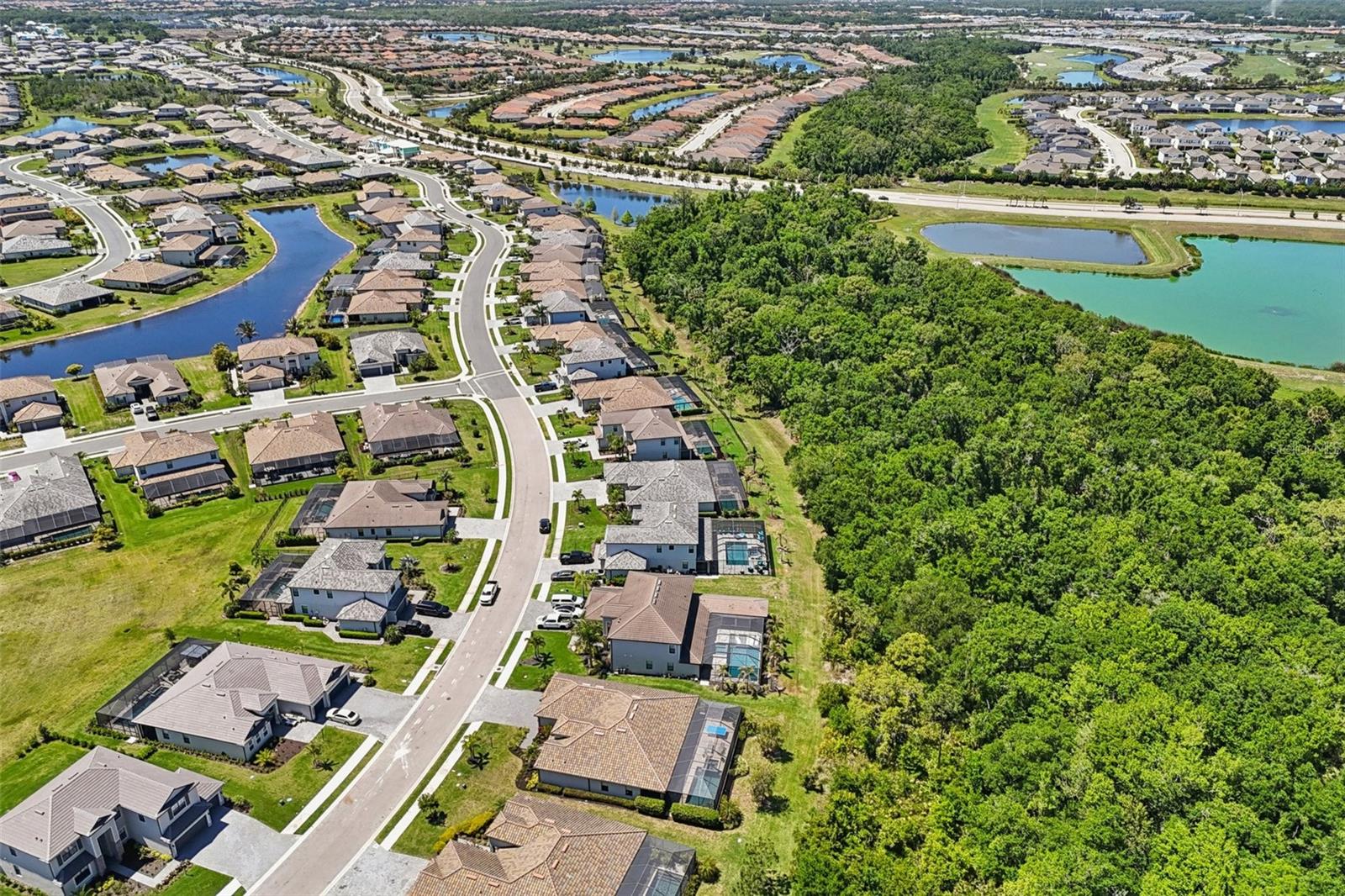 16309 TRADEWIND TER, LAKEWOOD RANCH, FL, 34211