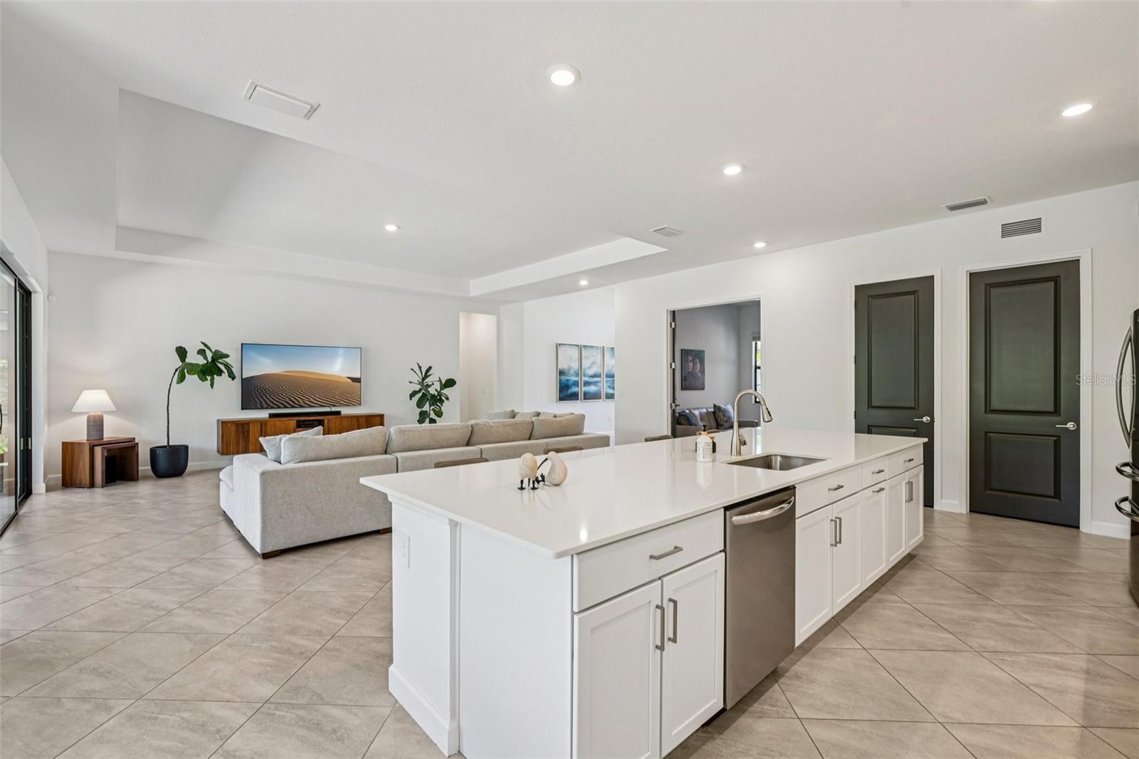 16309 TRADEWIND TER, LAKEWOOD RANCH, FL, 34211